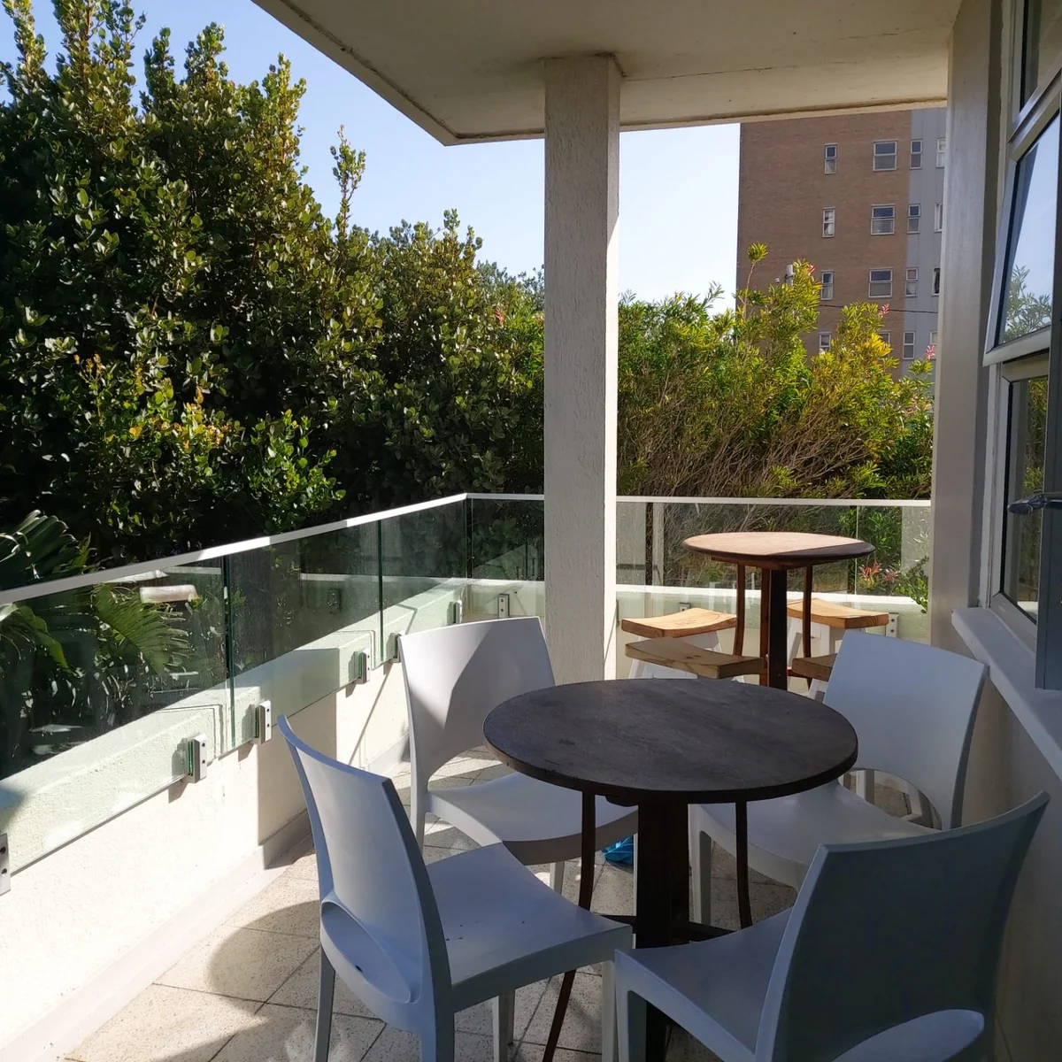 Fully Furnished 2 Bedroom Apartment / Flat to Rent in Milnerton Central
