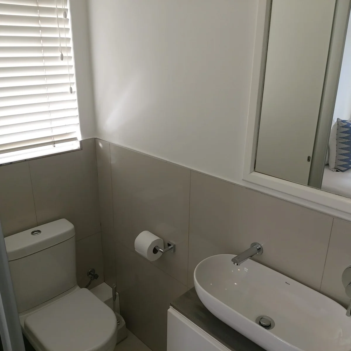 Fully Furnished 2 Bedroom Apartment / Flat to Rent in Milnerton Central