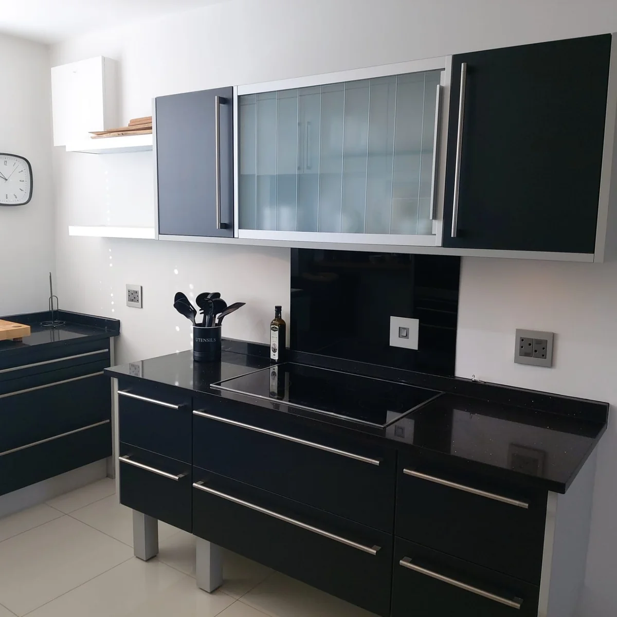 Fully Furnished 2 Bedroom Apartment / Flat to Rent in Milnerton Central