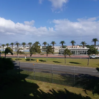 Milnerton Central, Milnerton
