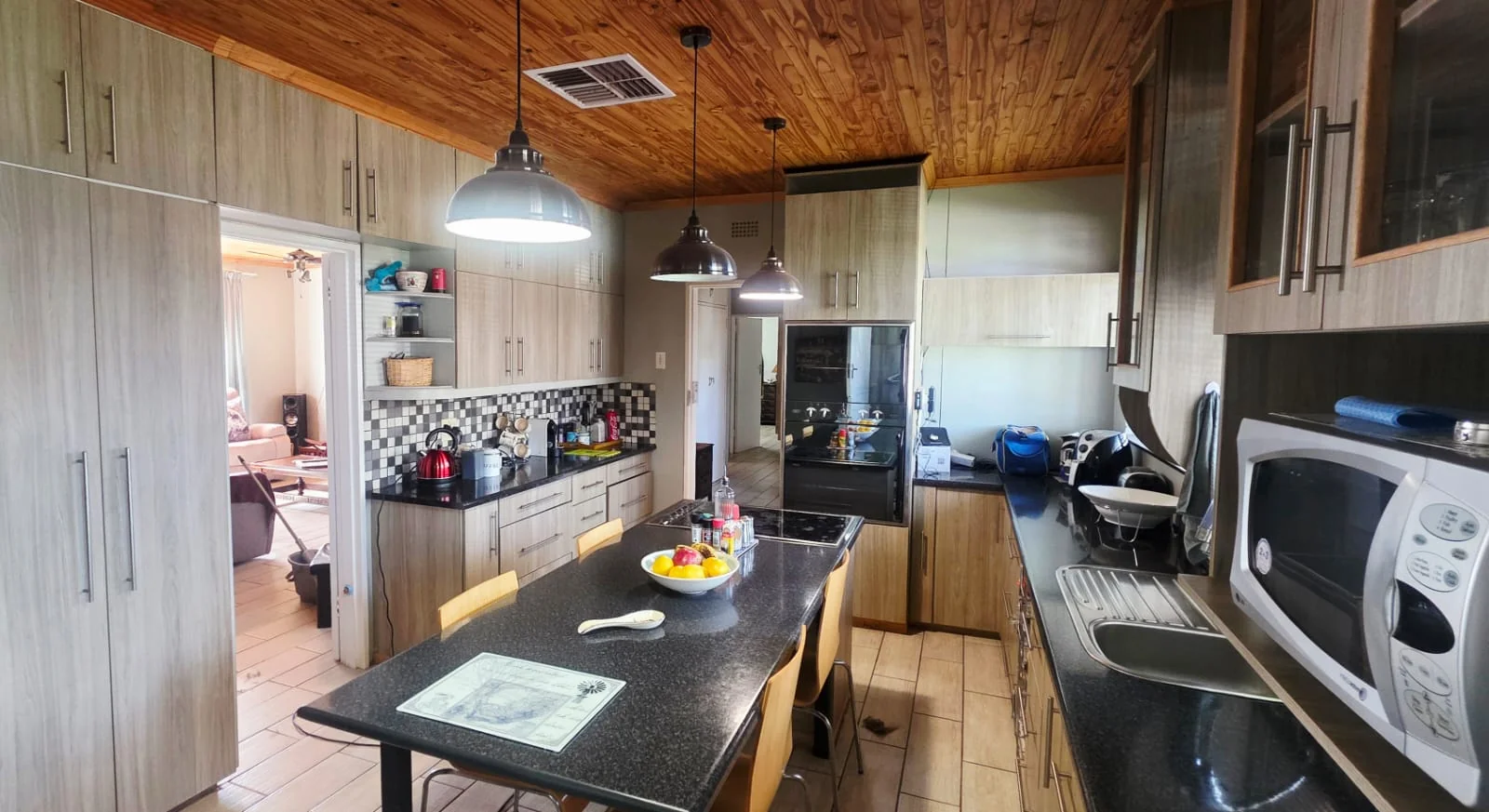 3 Bedroom House For Sale