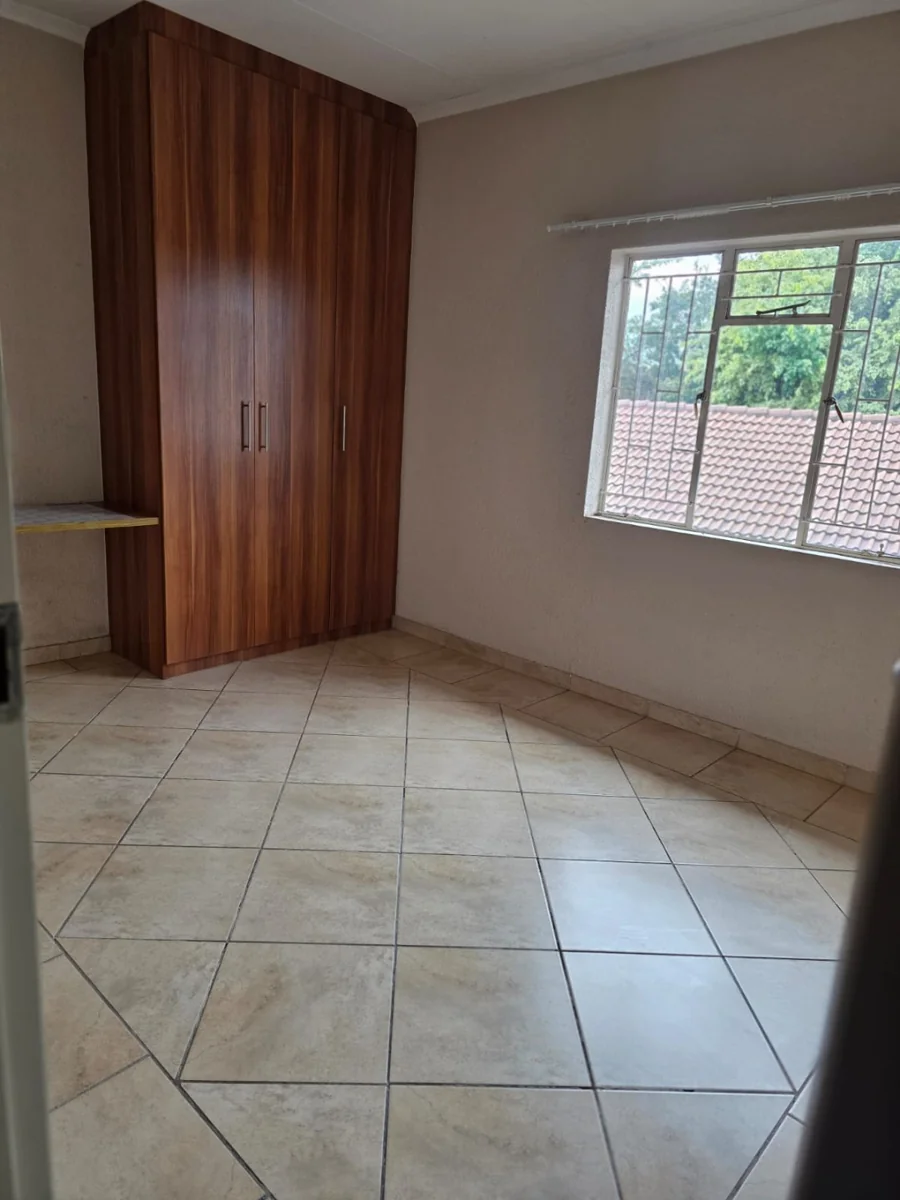 Sophisticated Urban Living: Stunning 3-Bedroom Duplex for Sale