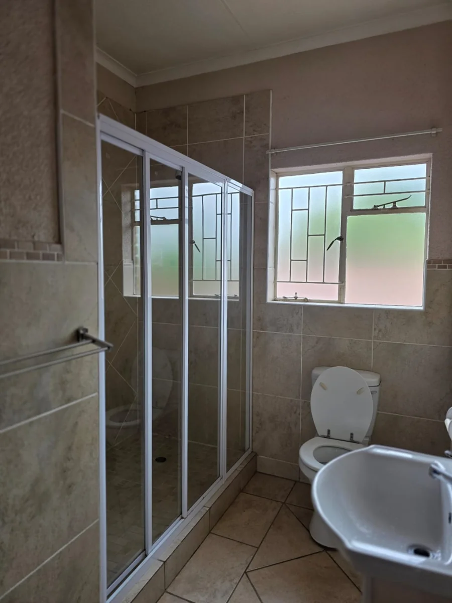 Sophisticated Urban Living: Stunning 3-Bedroom Duplex for Sale