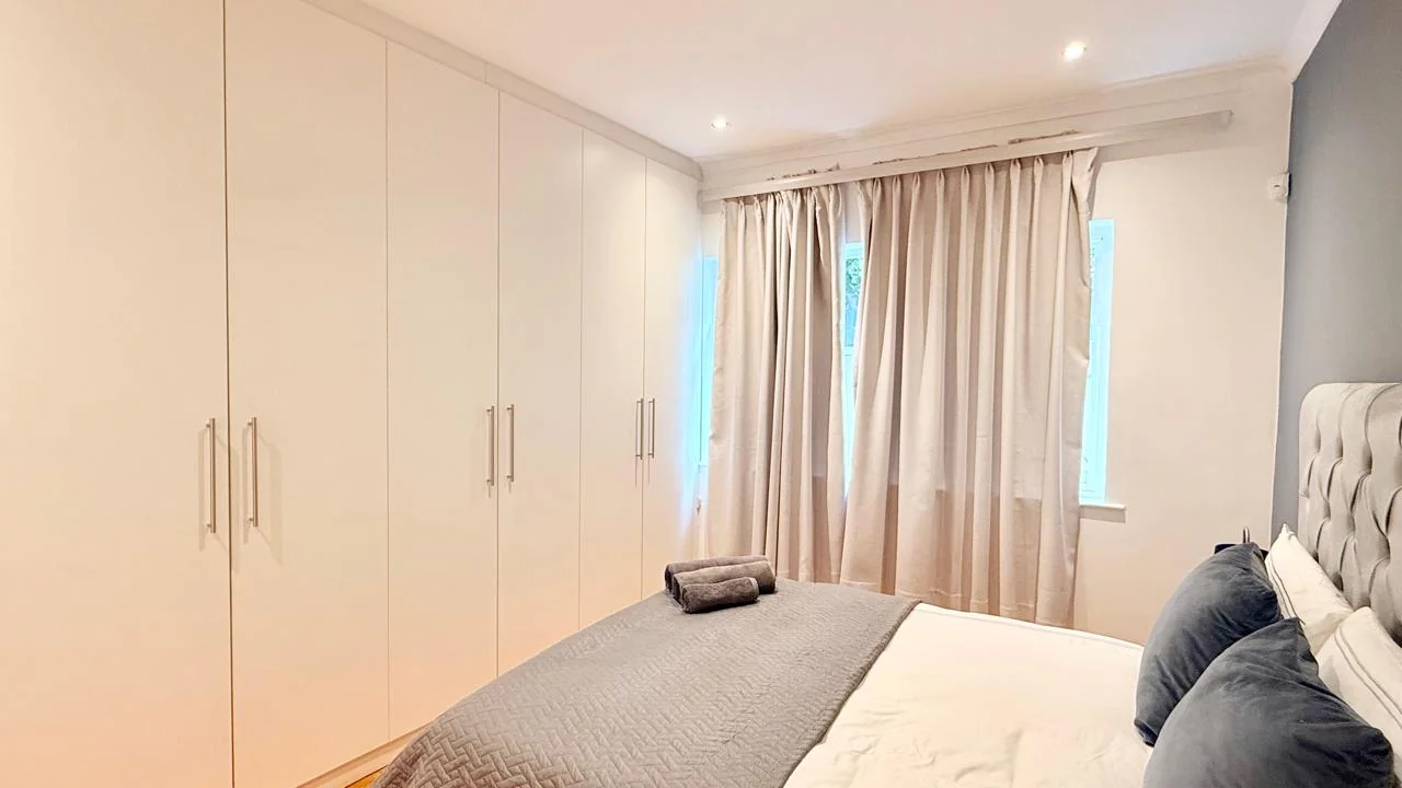 3 Bedroom fully furnished apartment available to rent for six months