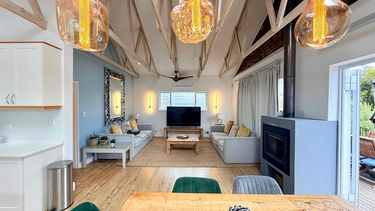 3 Bedroom fully furnished apartment available to rent for six months