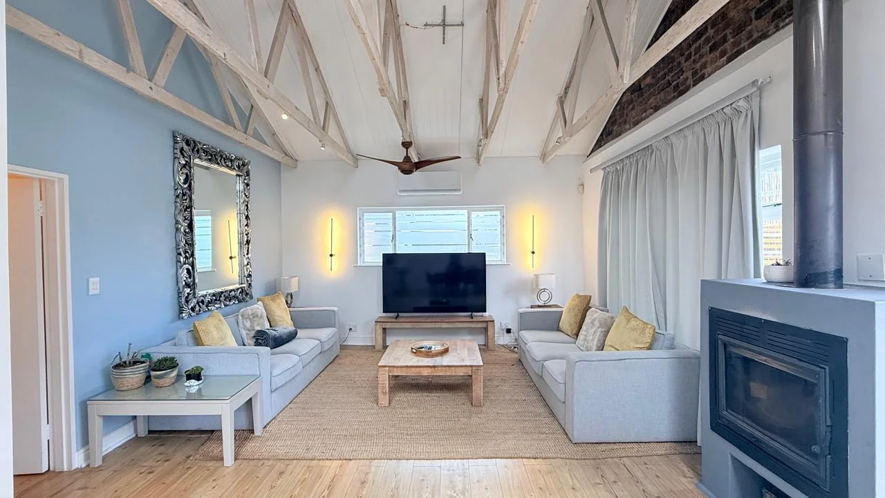 3 Bedroom fully furnished apartment available to rent for six months