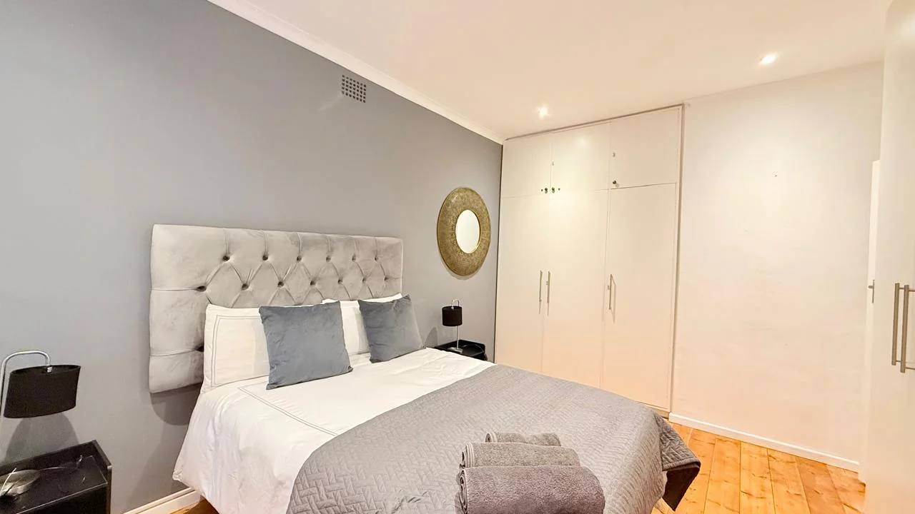 3 Bedroom fully furnished apartment available to rent for six months