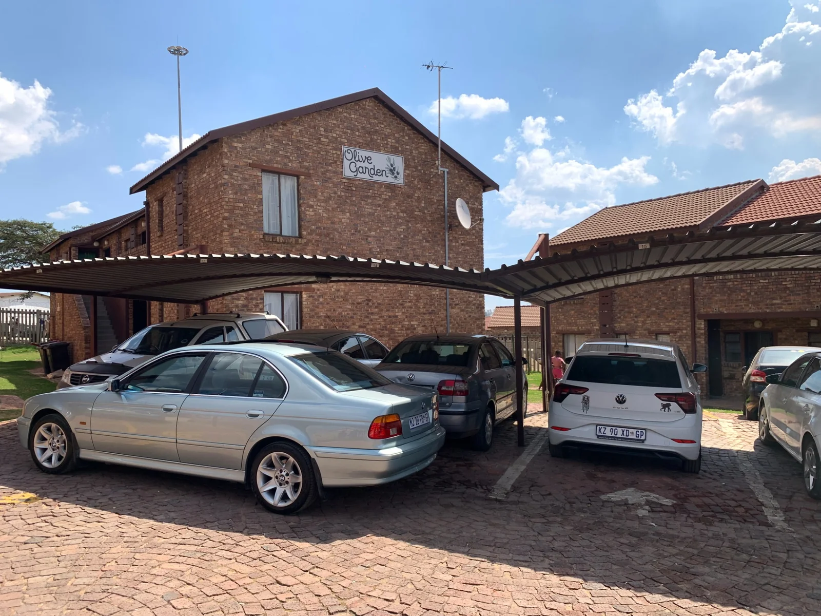 2 Bedroom Ground Floor Investment Apartment for Sale in Olievenhoutbosch | High Rental Income