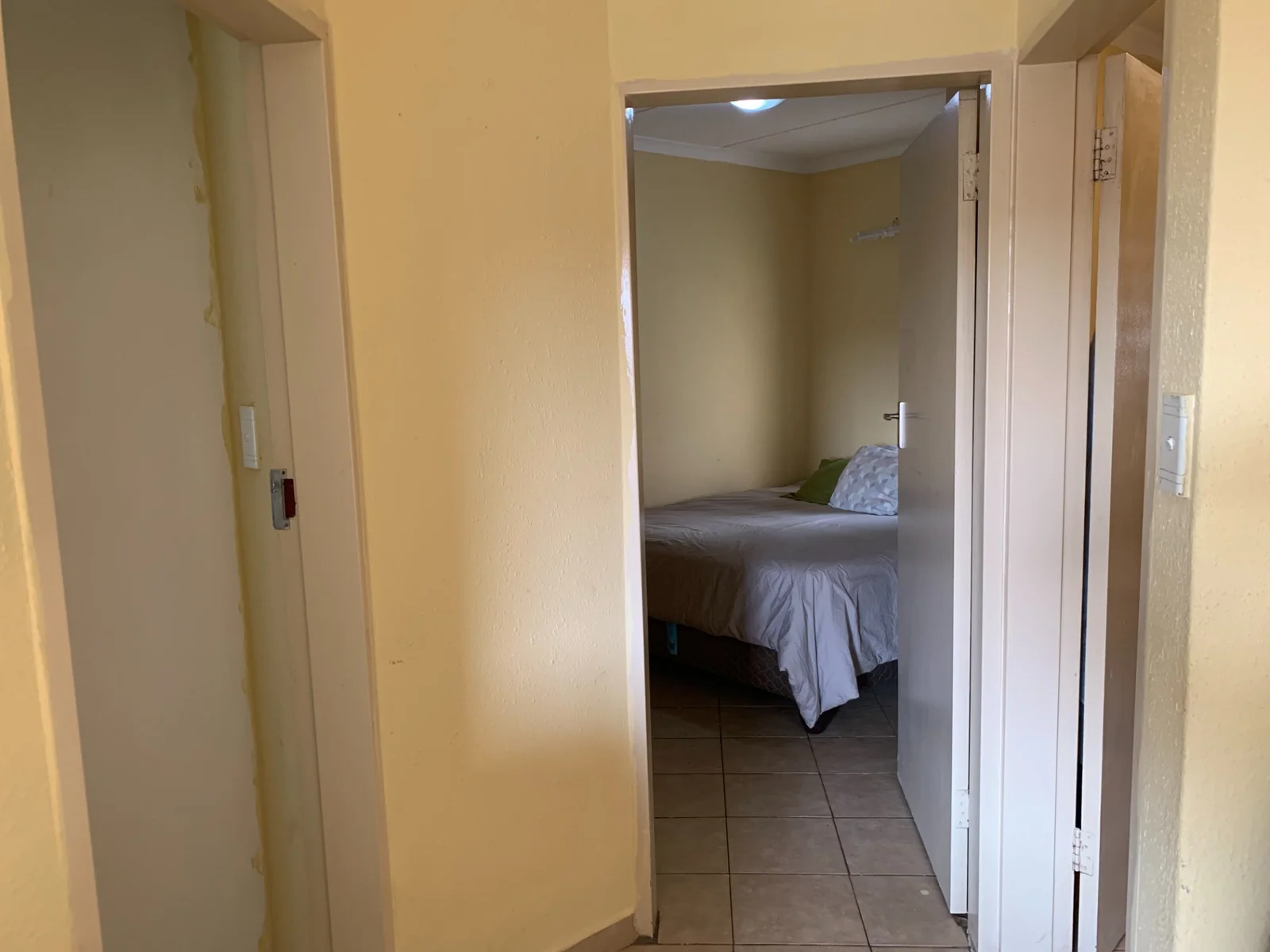 2 Bedroom Ground Floor Investment Apartment for Sale in Olievenhoutbosch | High Rental Income