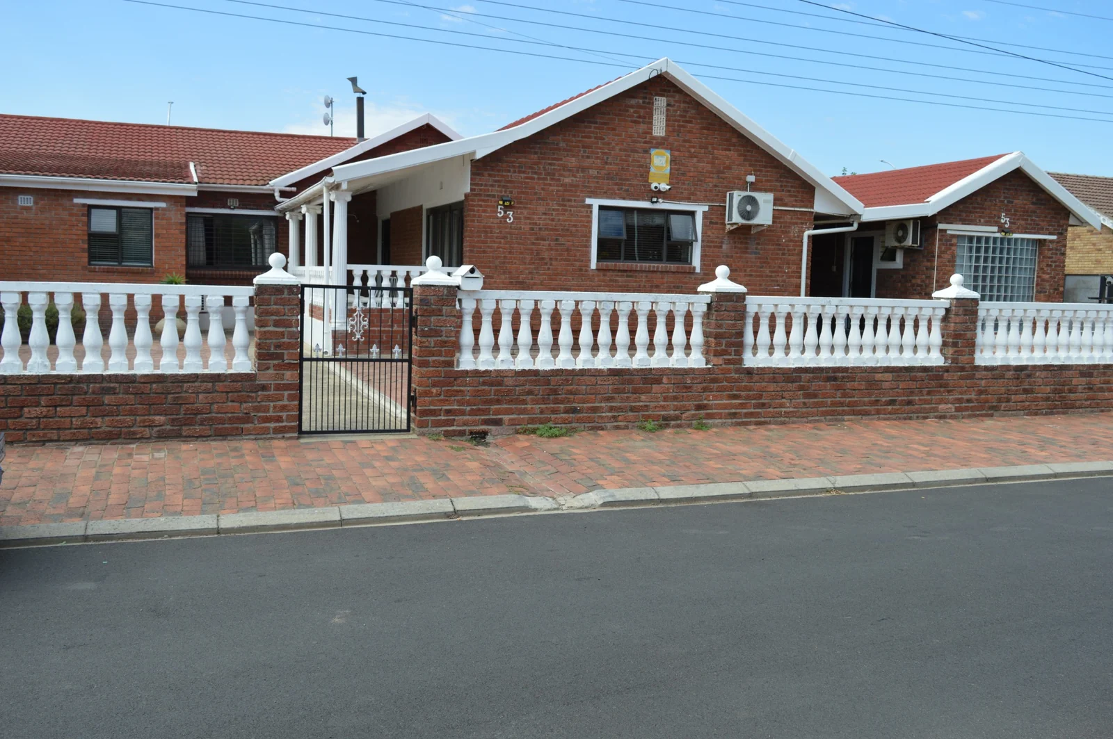 7 Bedroom house for sale in Paarl Dal Josaphat