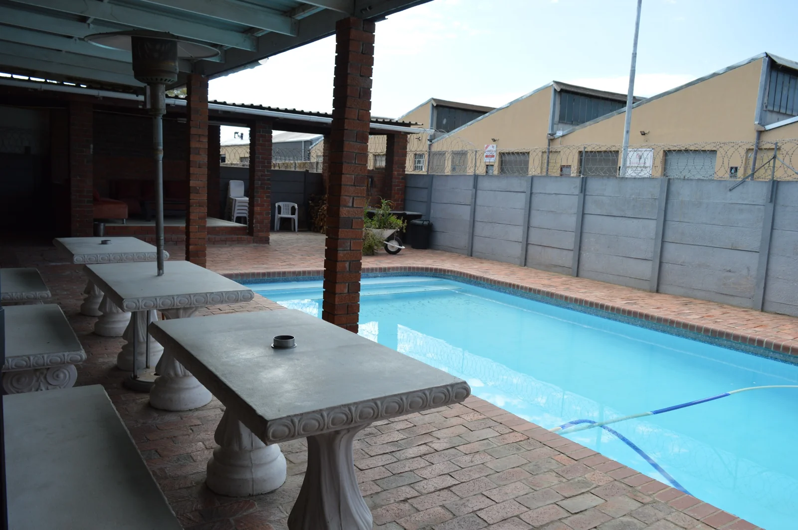 7 Bedroom house for sale in Paarl Dal Josaphat