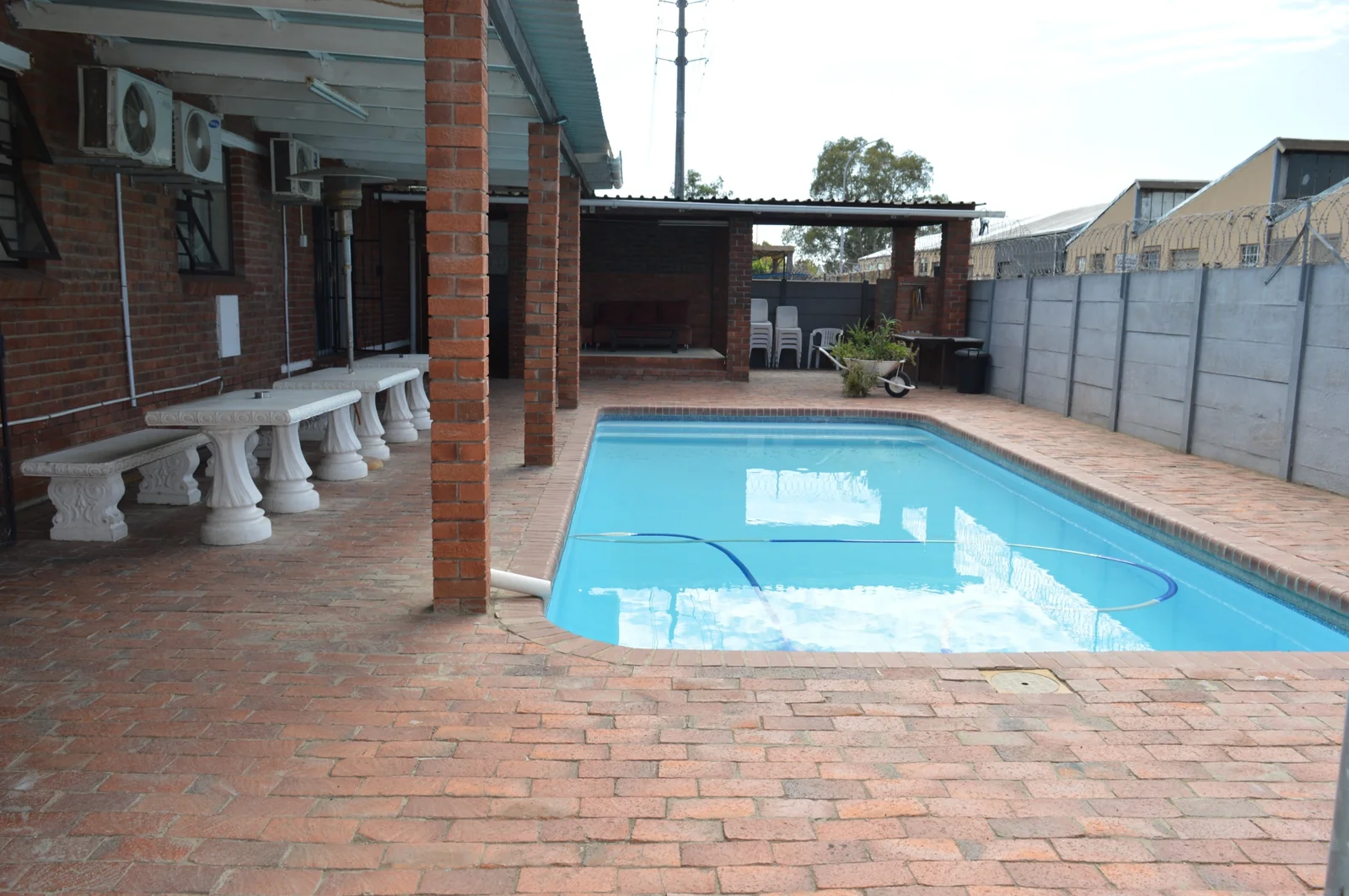 7 Bedroom house for sale in Paarl Dal Josaphat