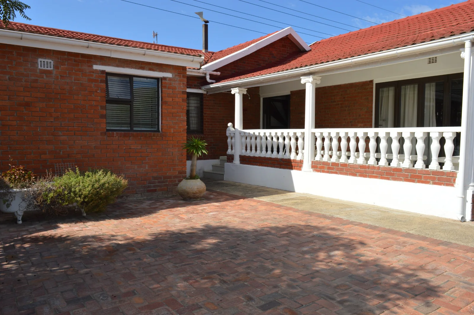 7 Bedroom house for sale in Paarl Dal Josaphat