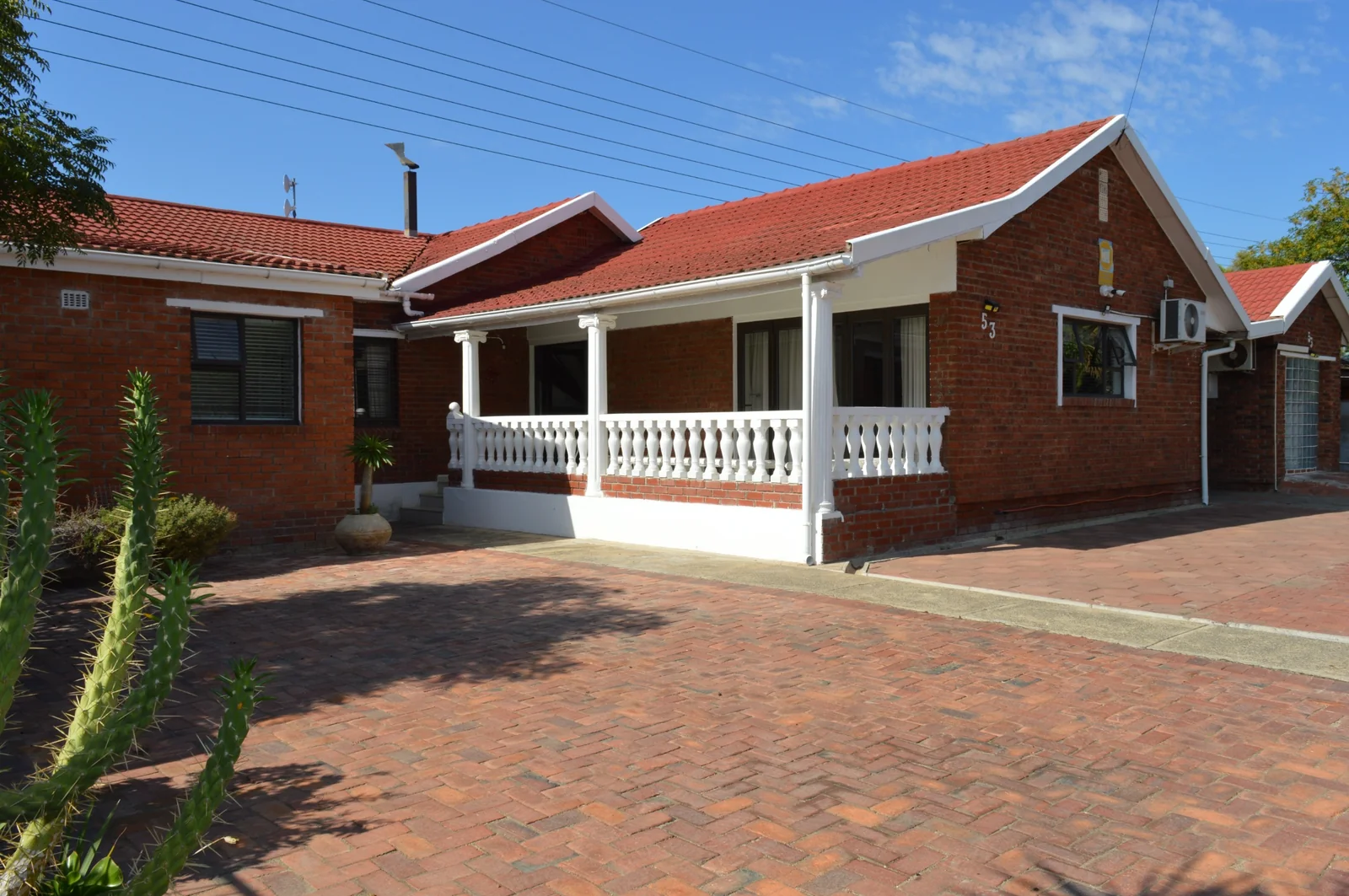 7 Bedroom house for sale in Paarl Dal Josaphat