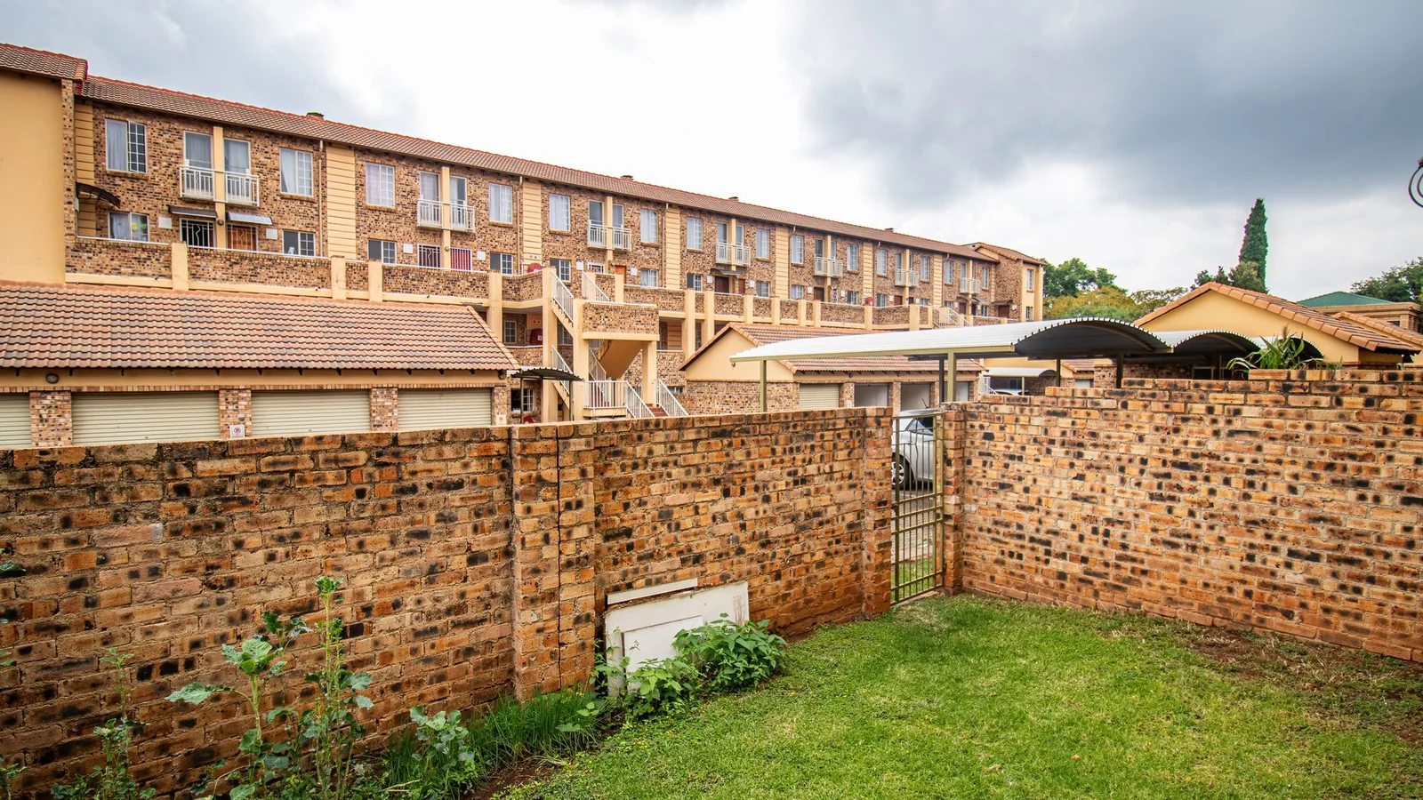 Ground Floor Apartment for Sale in Halfway Gardens