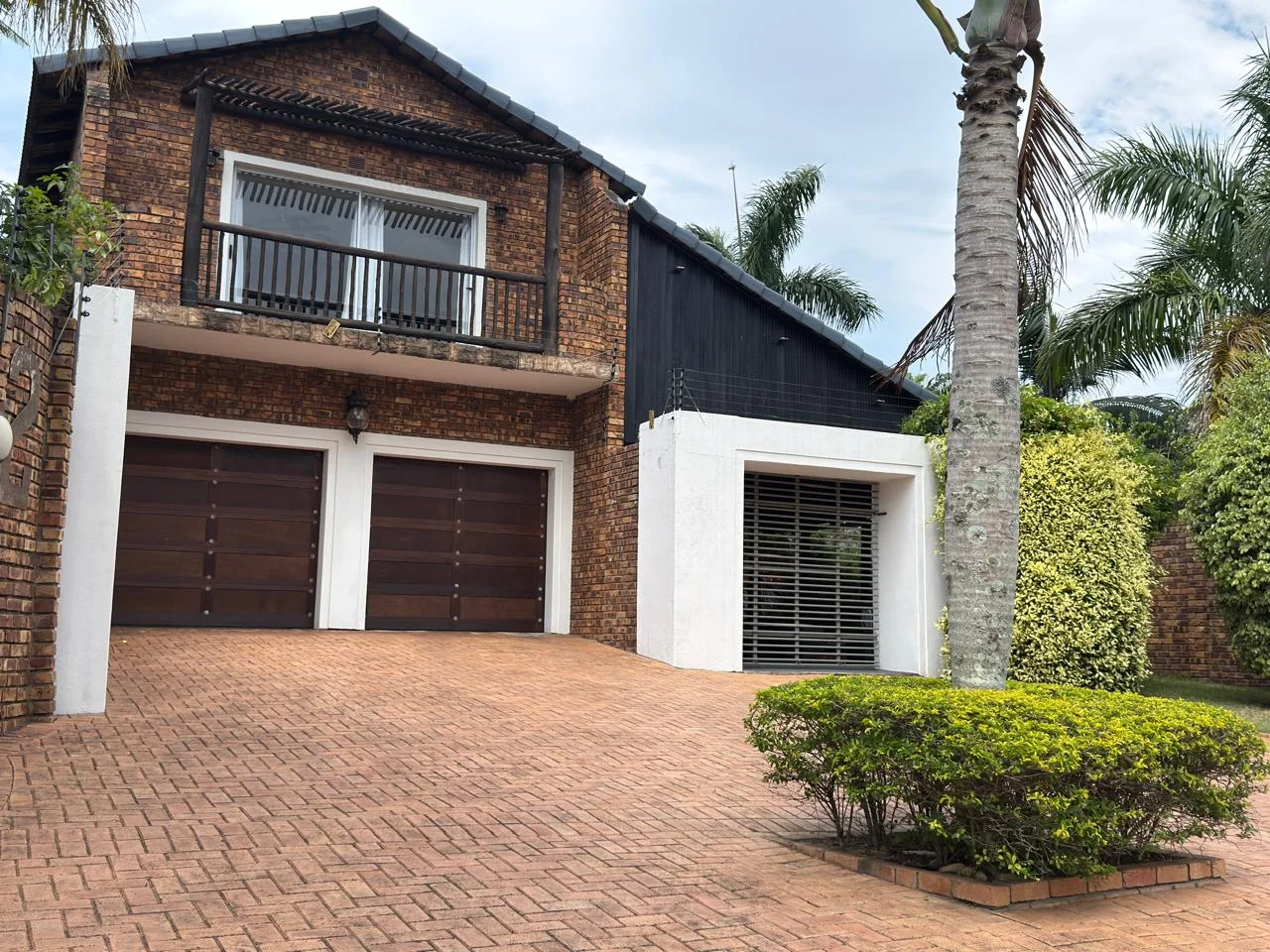 Comfortable, Secure Living Designed for Professional Accommodation