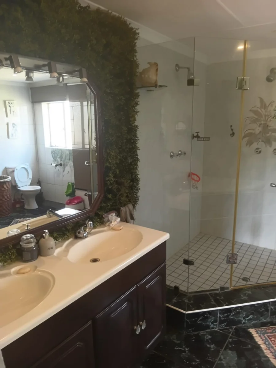 Exclusive Sole Mandate