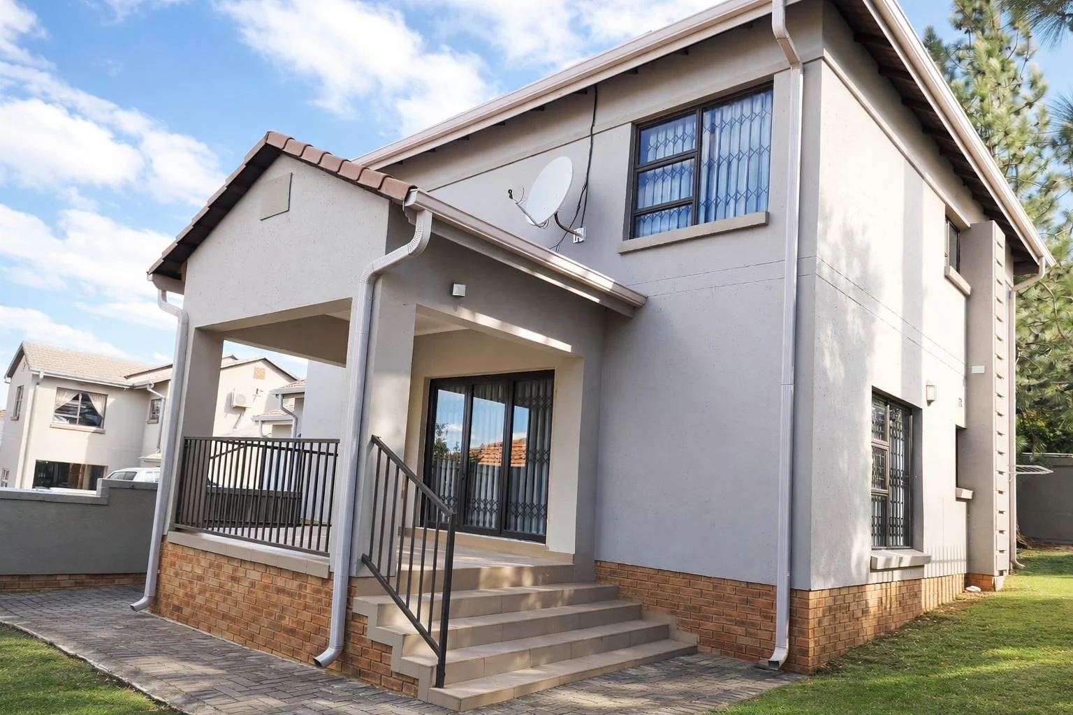 This double-storey cluster offers a lifestyle that feels far removed from the rush, yet perfectly connected to everything that matters.