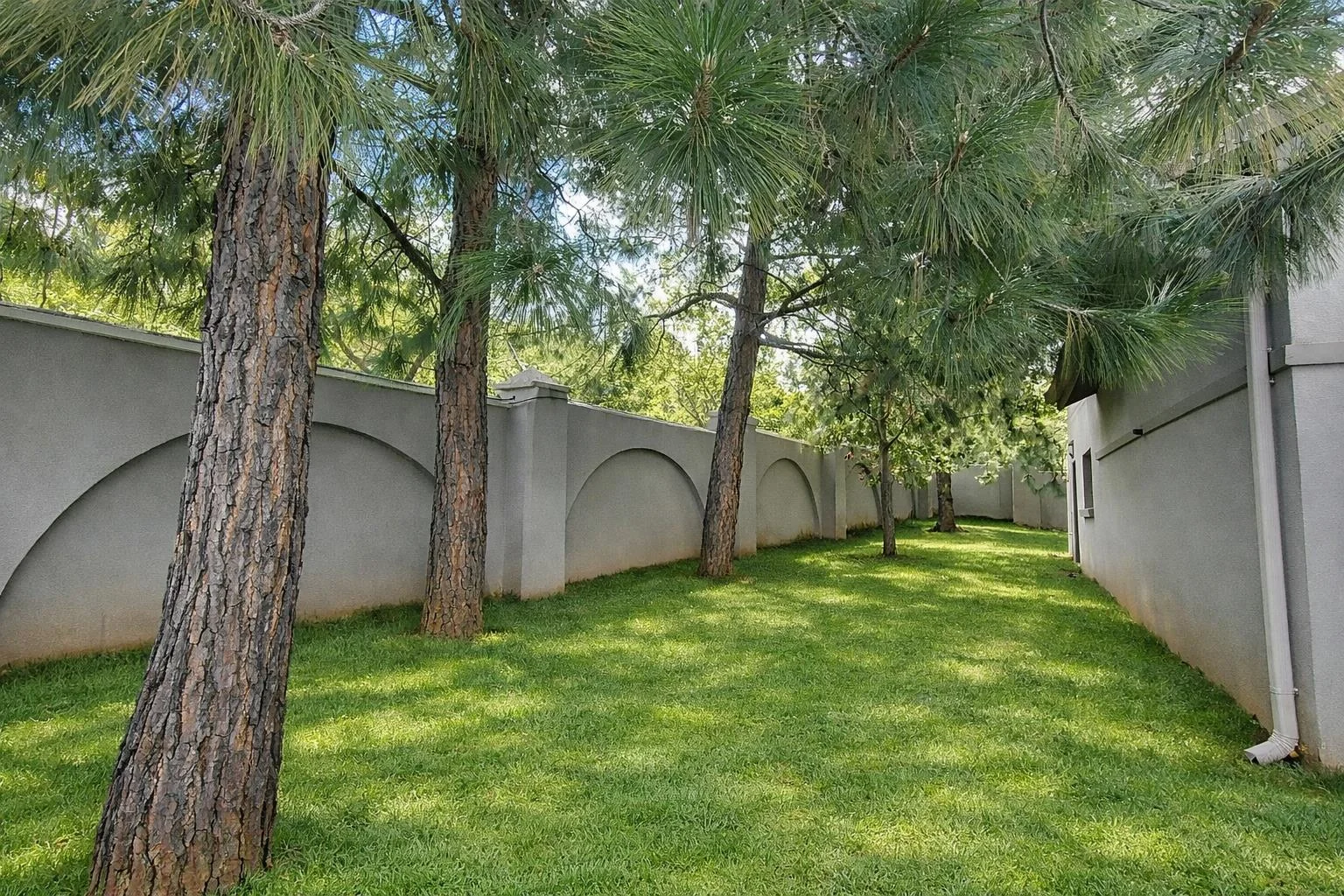 This double-storey cluster offers a lifestyle that feels far removed from the rush, yet perfectly connected to everything that matters.