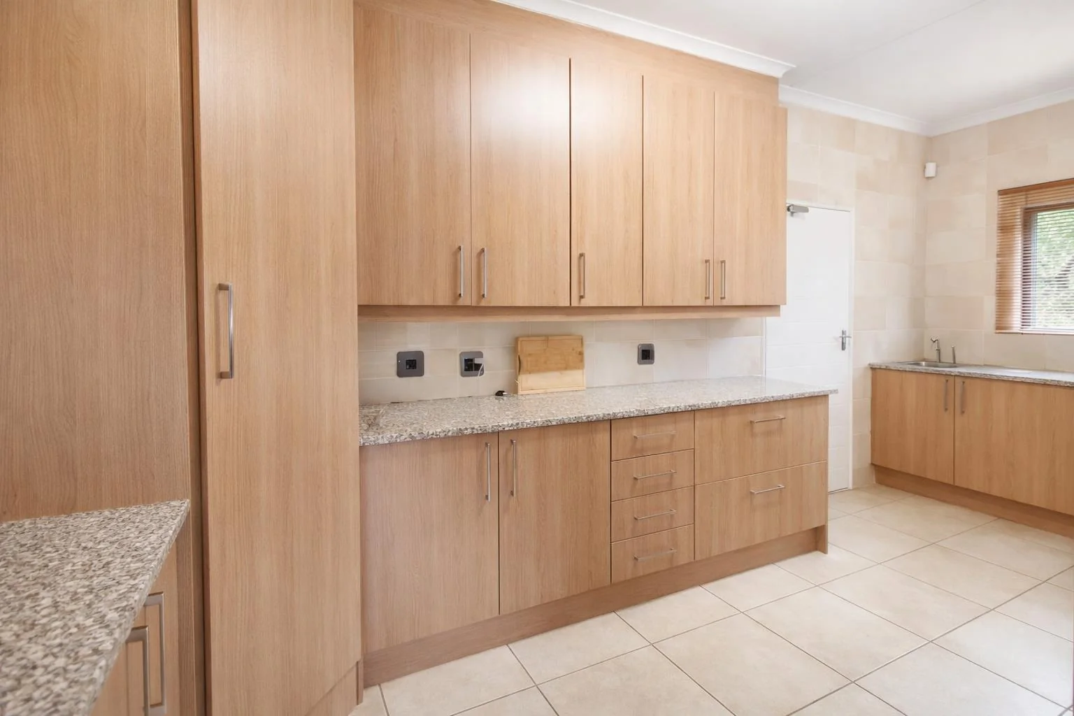 This double-storey cluster offers a lifestyle that feels far removed from the rush, yet perfectly connected to everything that matters.