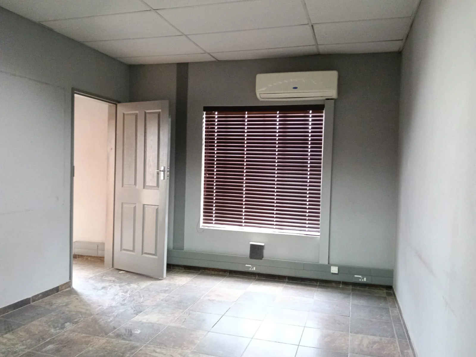 Commercial premises to let in Meyerton