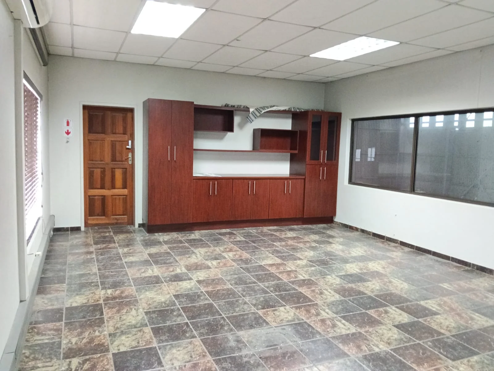 Commercial premises to let in Meyerton