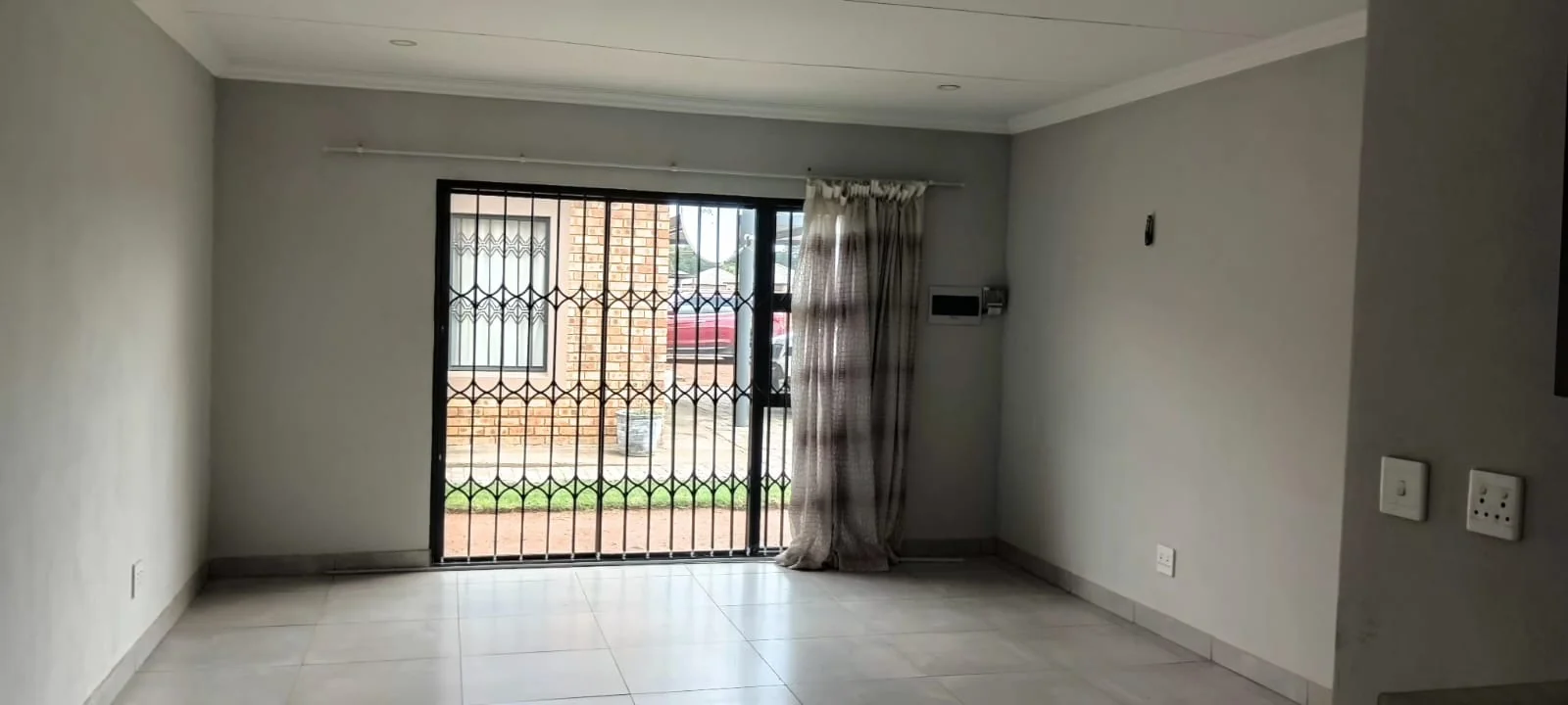 Secure, Smart & Perfectly Sized, Your Ideal Start or Downsize Home Awaits!