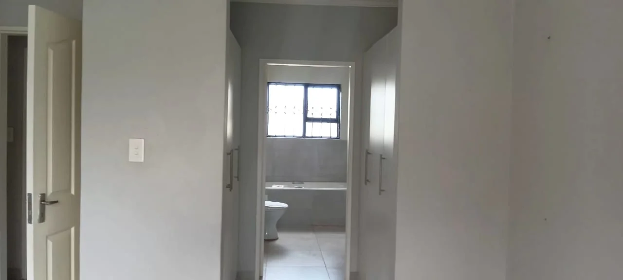 Secure, Smart & Perfectly Sized, Your Ideal Start or Downsize Home Awaits!