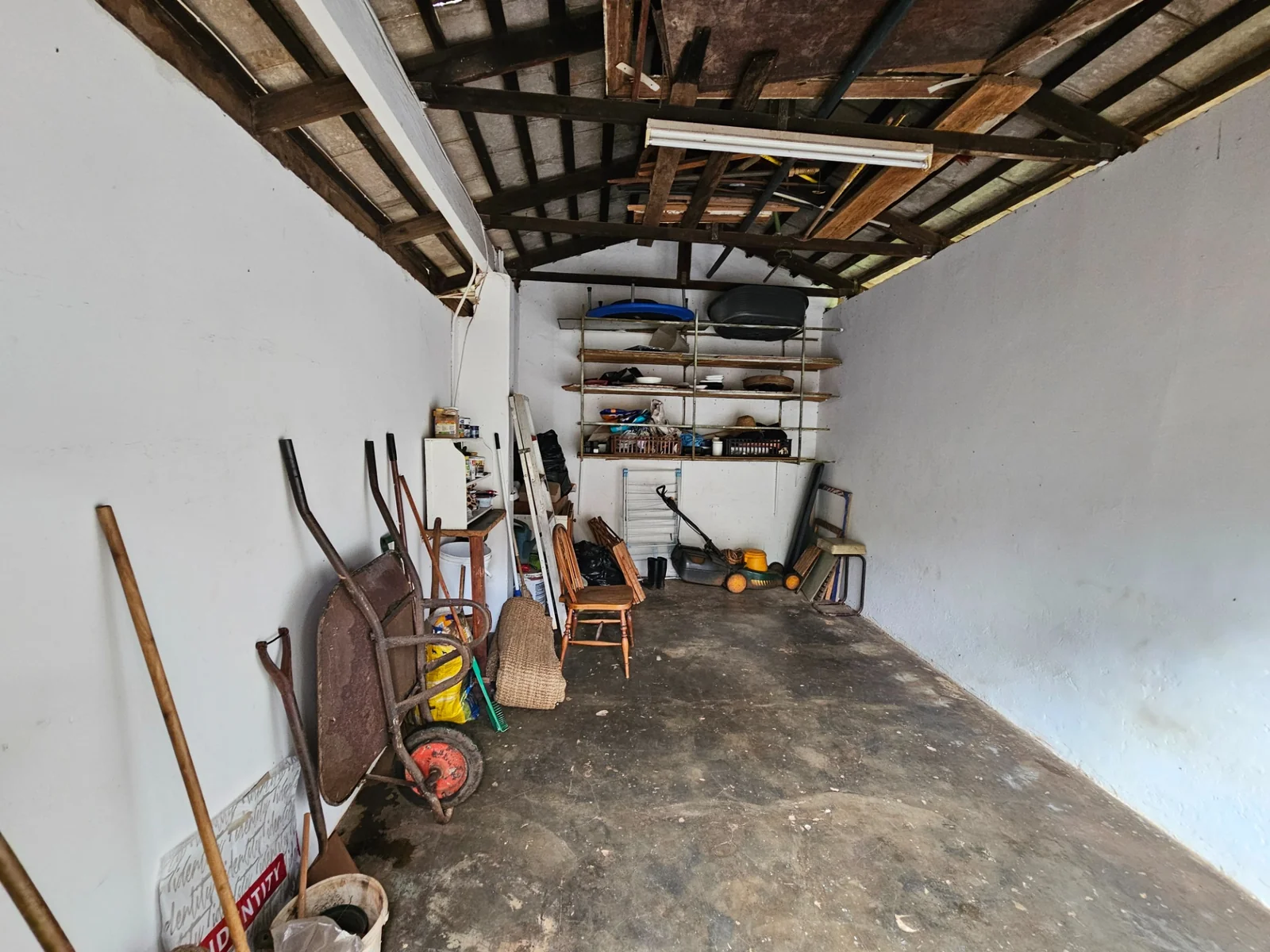 Quaint 3 bedroomed home in well established garden in Fairview