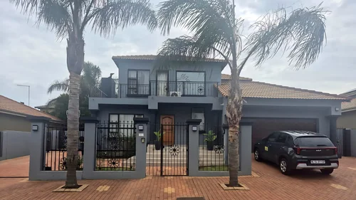 Greenstone Hill, Edenvale