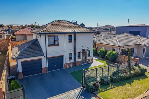 Clayville, Kempton Park