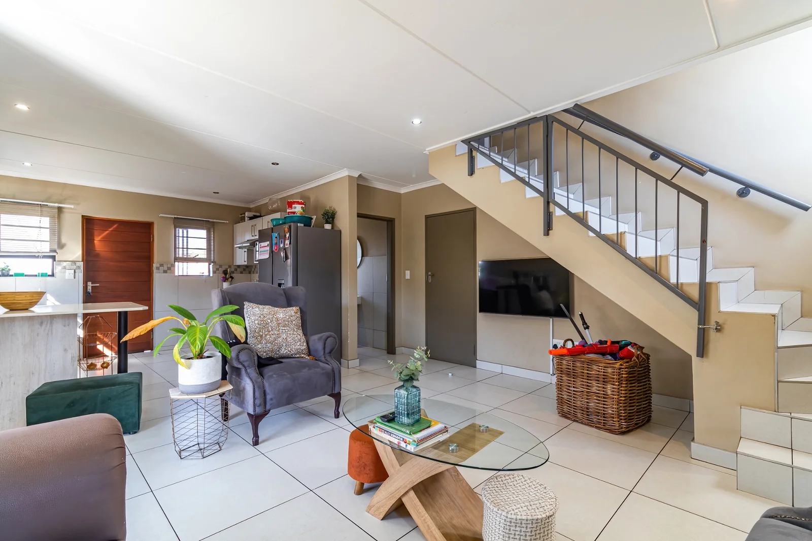 Secure Family Living in Clayville, Midrand: Spacious 4 Bedroom Estate Home with Big Yard.