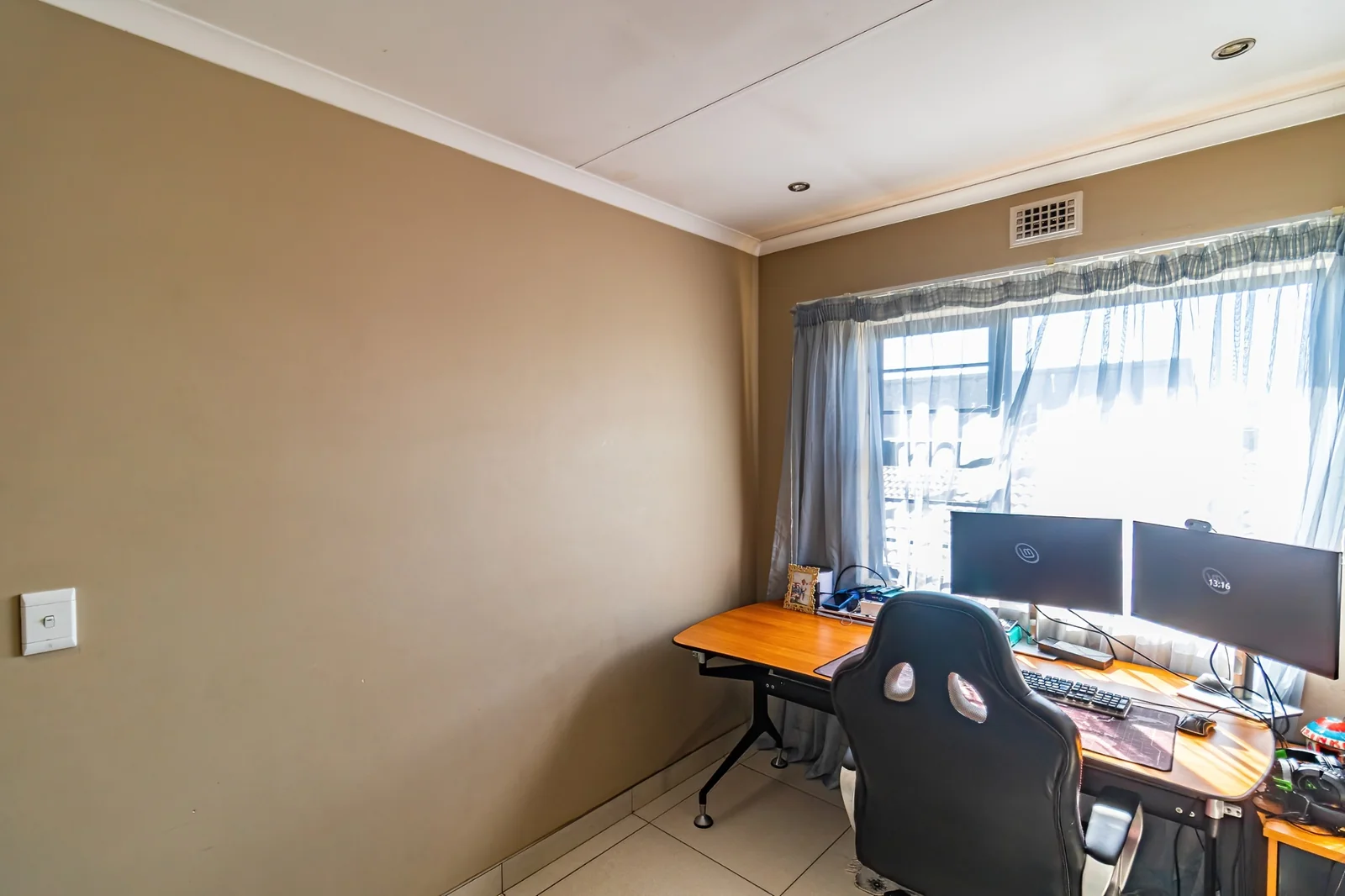 Secure Family Living in Clayville, Midrand: Spacious 4 Bedroom Estate Home with Big Yard.
