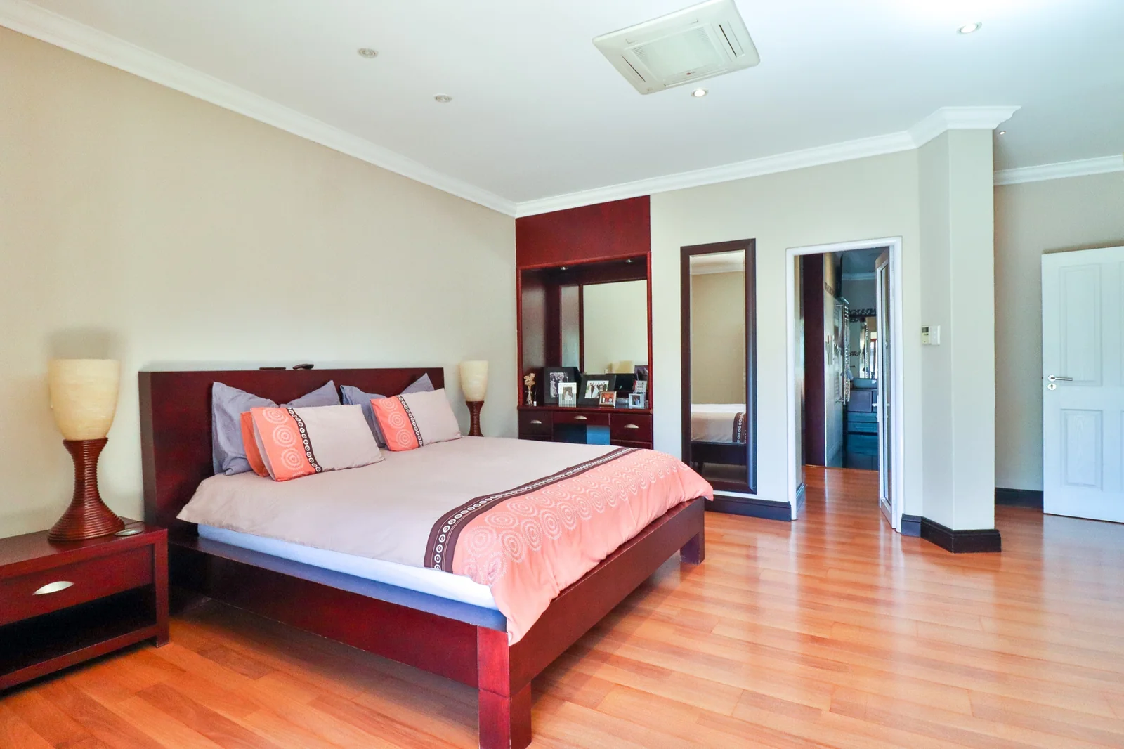 FOR THE DISCERNING BUYER ..... YOU'VE FOUND YOUR FURNISHED HOME!