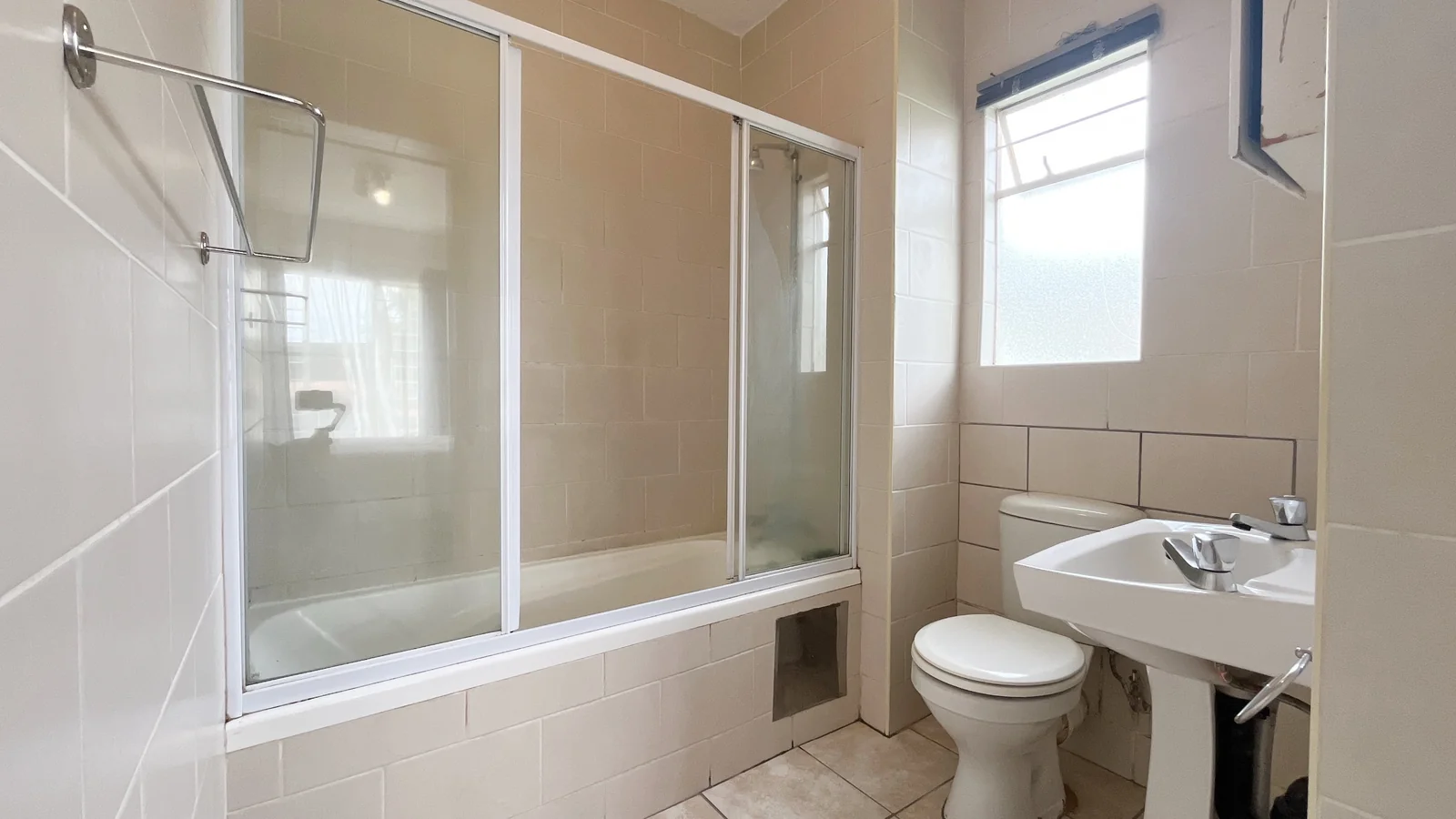 1 Bedroom Ground Floor Apartment for Sale