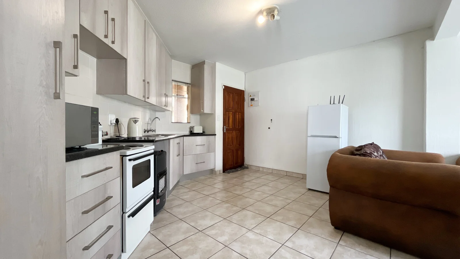 1 Bedroom Ground Floor Apartment for Sale