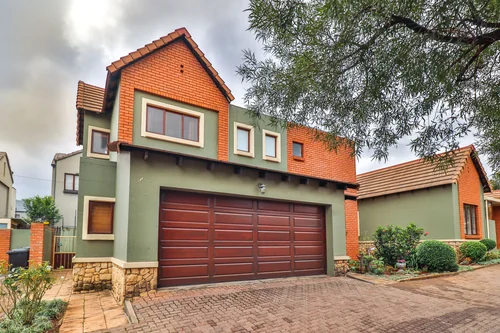 Olympus AH, Pretoria