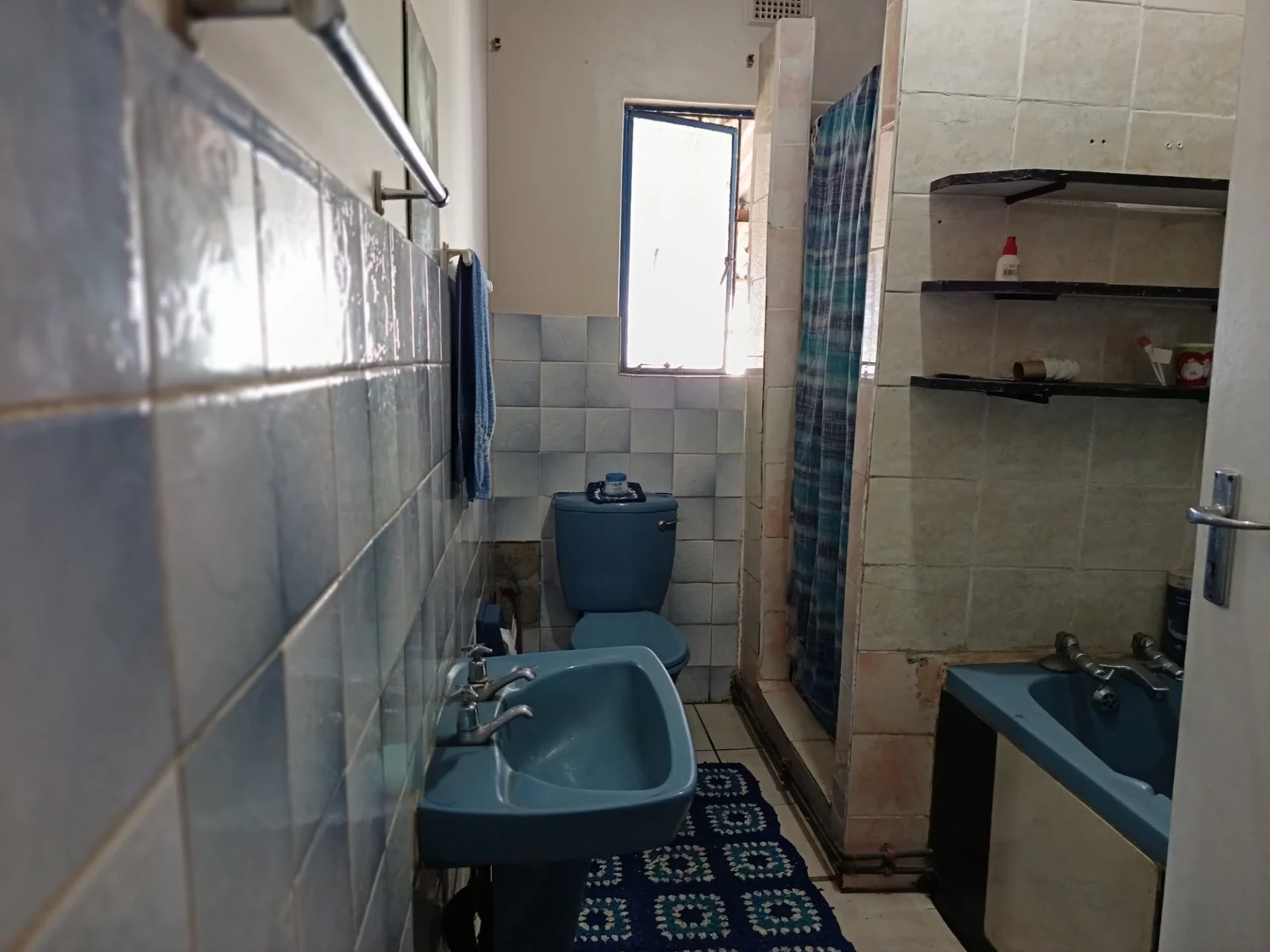 3-Bedroom home with a flat.
