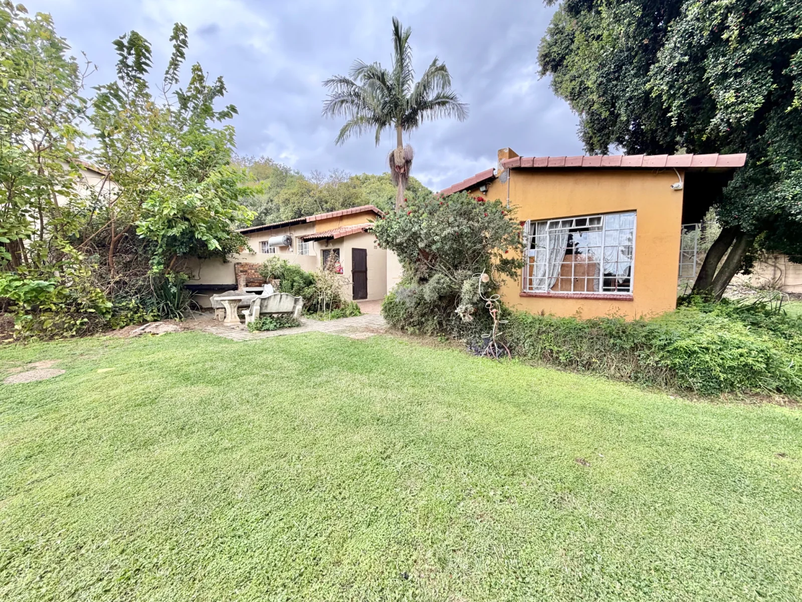 Investment Property in Glen Austin, Midrand – 1 Hectare Income-Generating Multi-Let Asset with Cottages & Massive Development Potential
