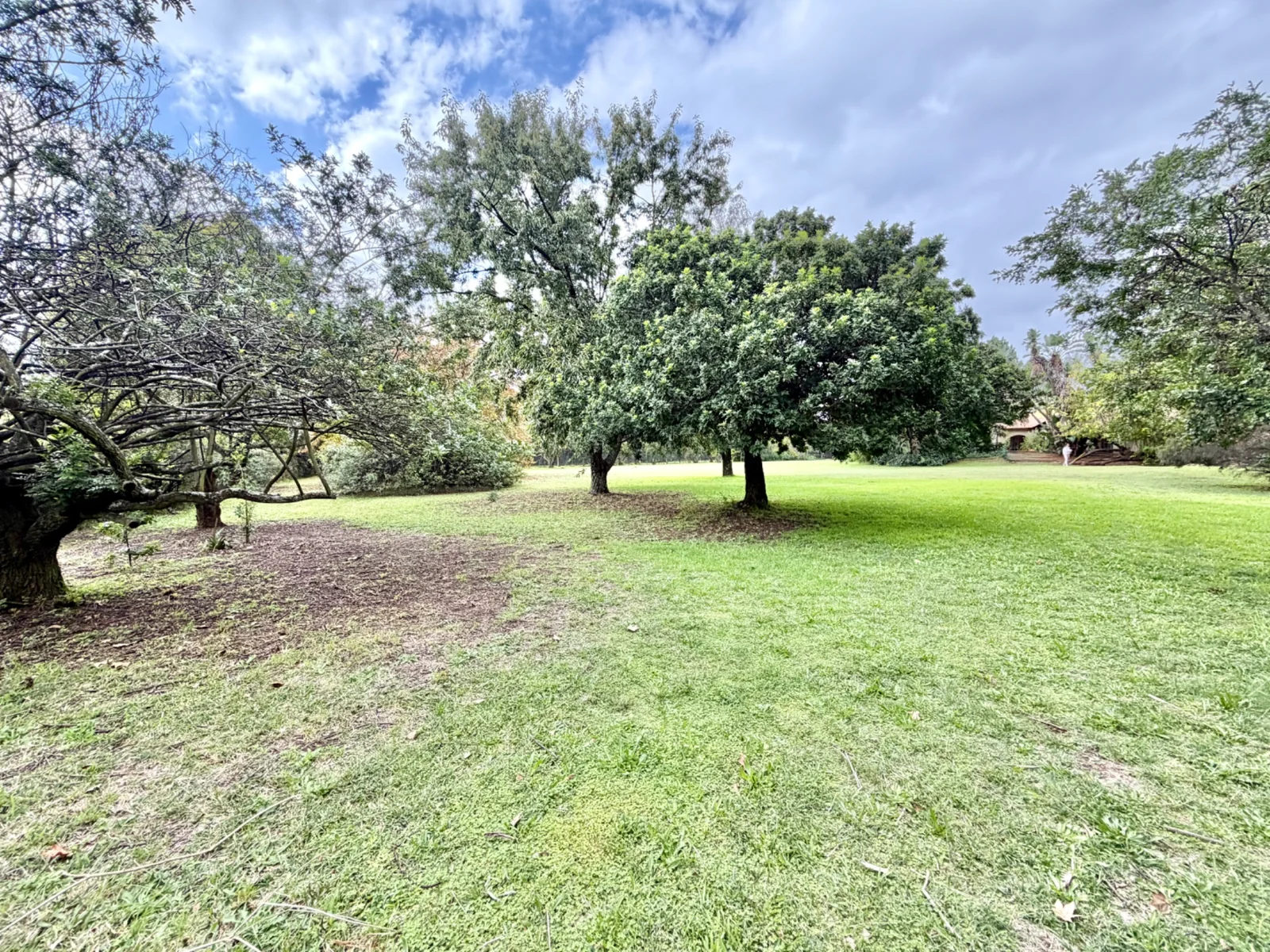 Investment Property in Glen Austin, Midrand – 1 Hectare Income-Generating Multi-Let Asset with Cottages & Massive Development Potential