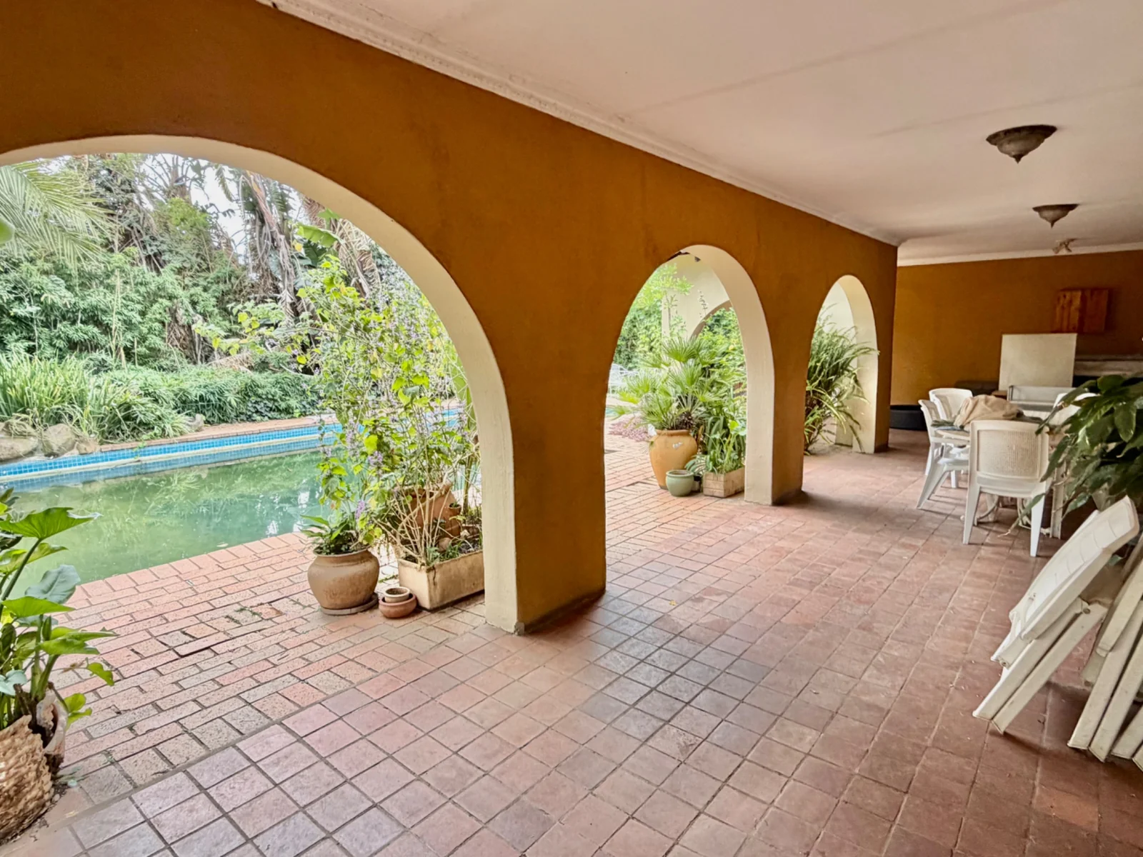 Investment Property in Glen Austin, Midrand – 1 Hectare Income-Generating Multi-Let Asset with Cottages & Massive Development Potential