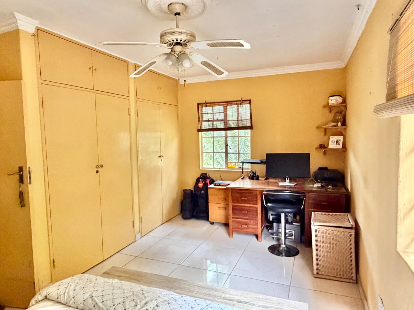 Investment Property in Glen Austin, Midrand – 1 Hectare Income-Generating Multi-Let Asset with Cottages & Massive Development Potential