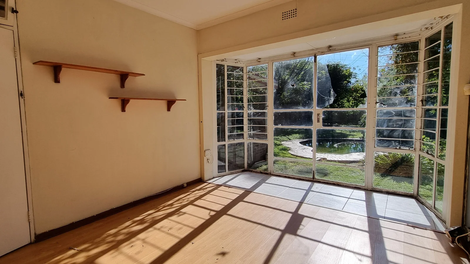 Renovator’s Dream in Prime Bromhof Location – Endless Potential for the Right Buyer