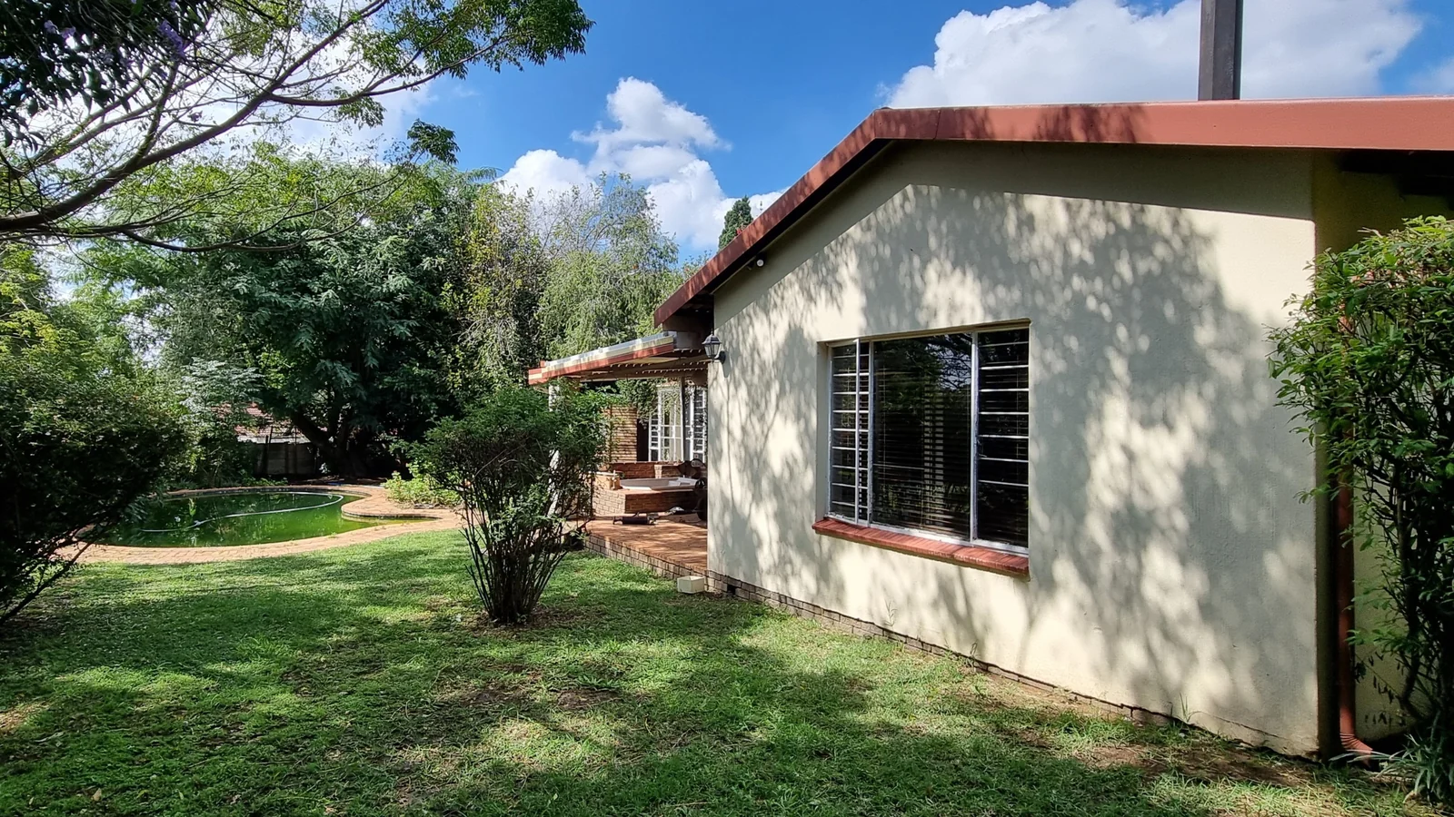 Renovator’s Dream in Prime Bromhof Location – Endless Potential for the Right Buyer