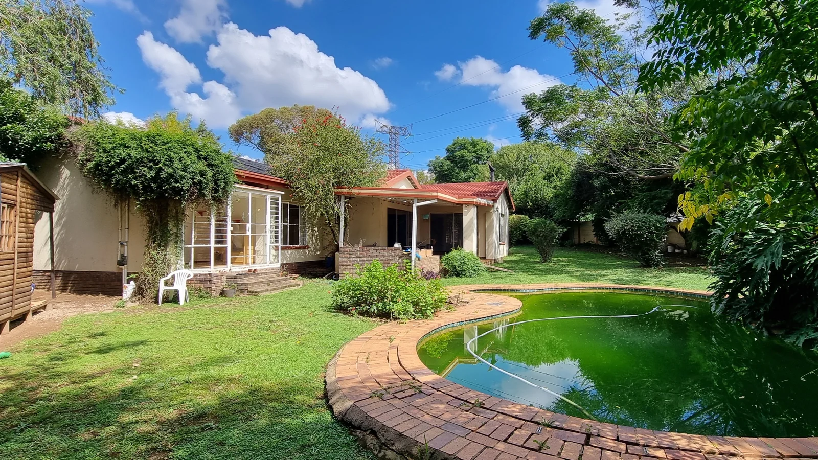 Renovator’s Dream in Prime Bromhof Location – Endless Potential for the Right Buyer