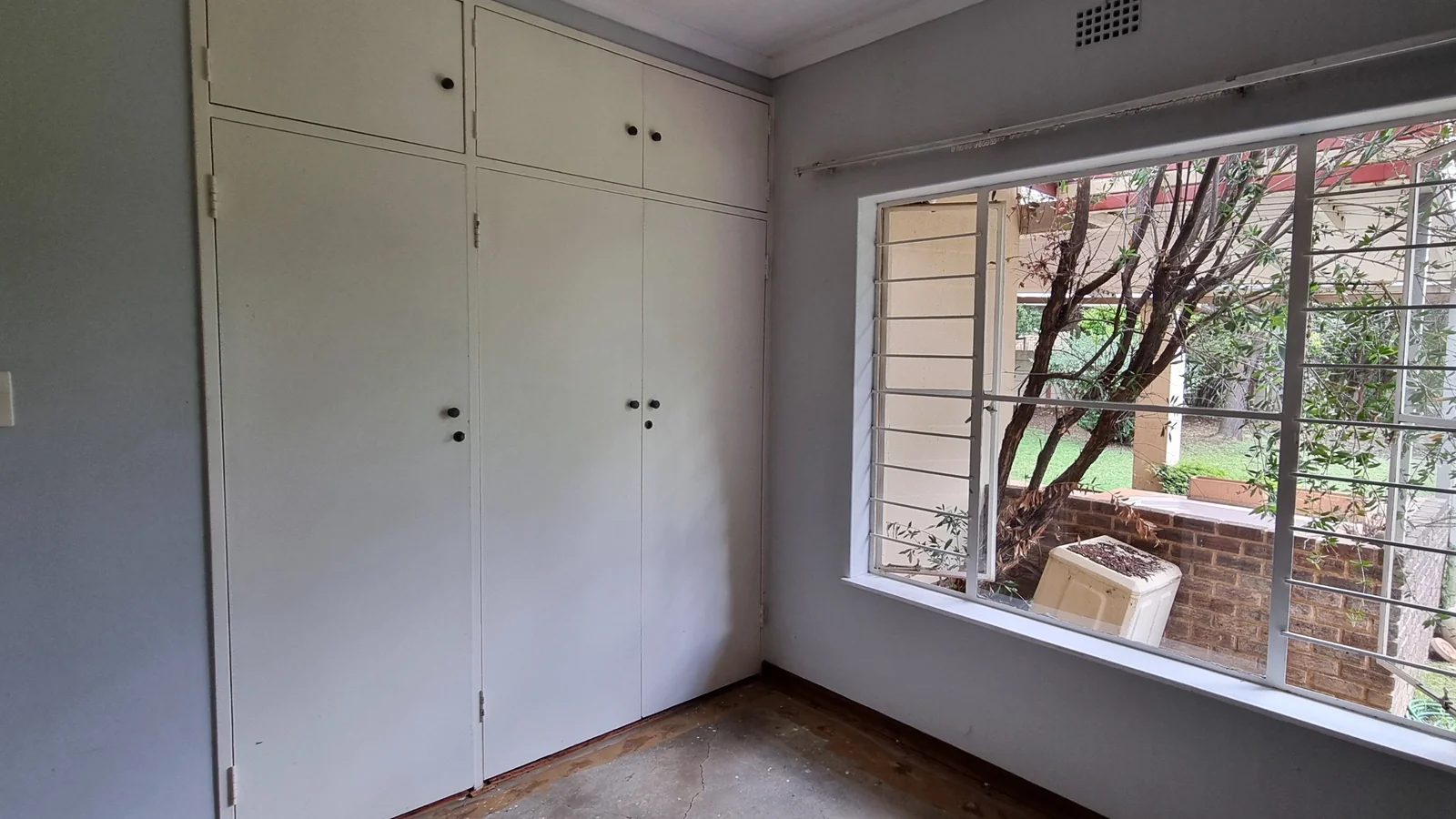 Renovator’s Dream in Prime Bromhof Location – Endless Potential for the Right Buyer
