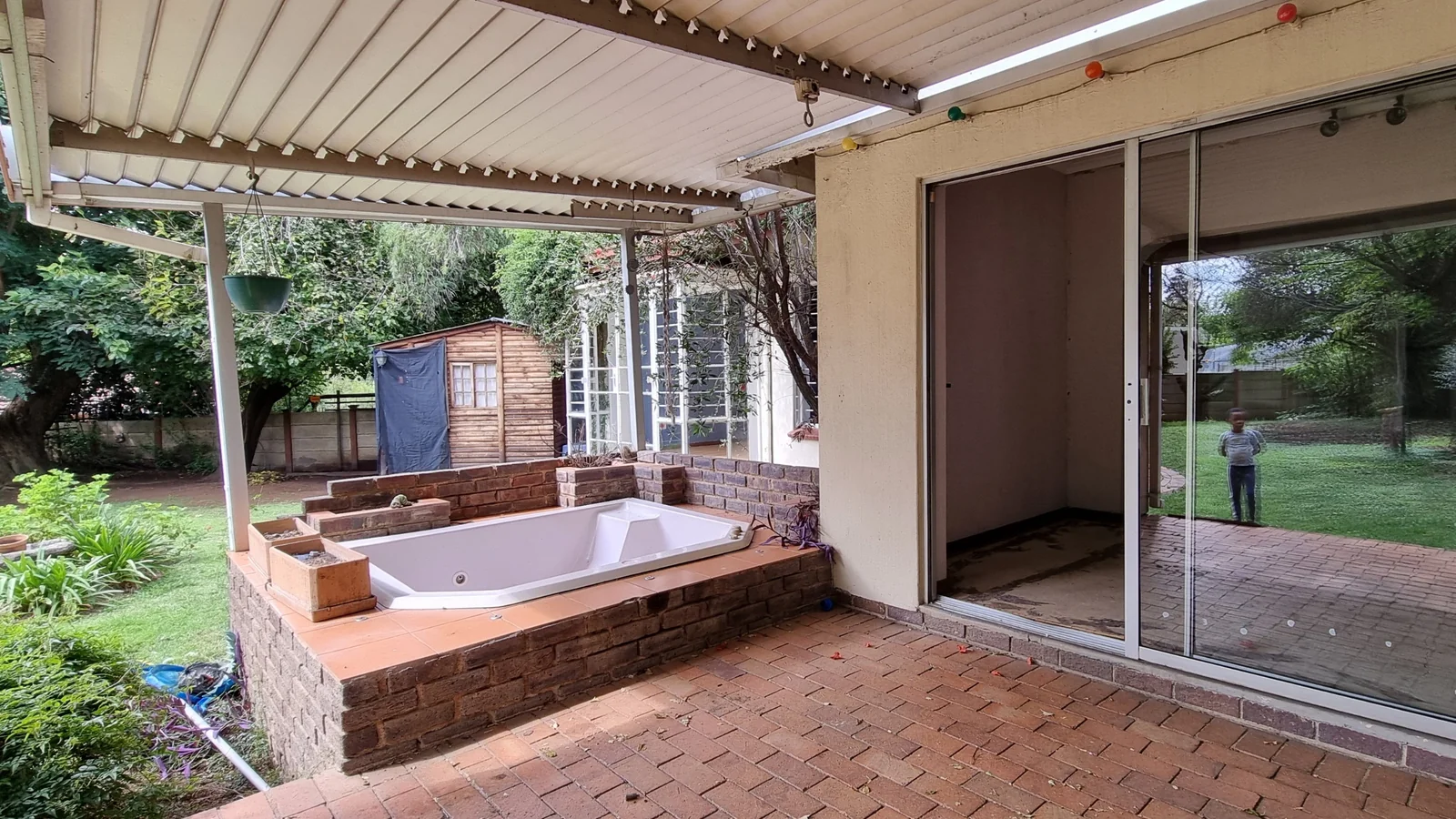 Renovator’s Dream in Prime Bromhof Location – Endless Potential for the Right Buyer
