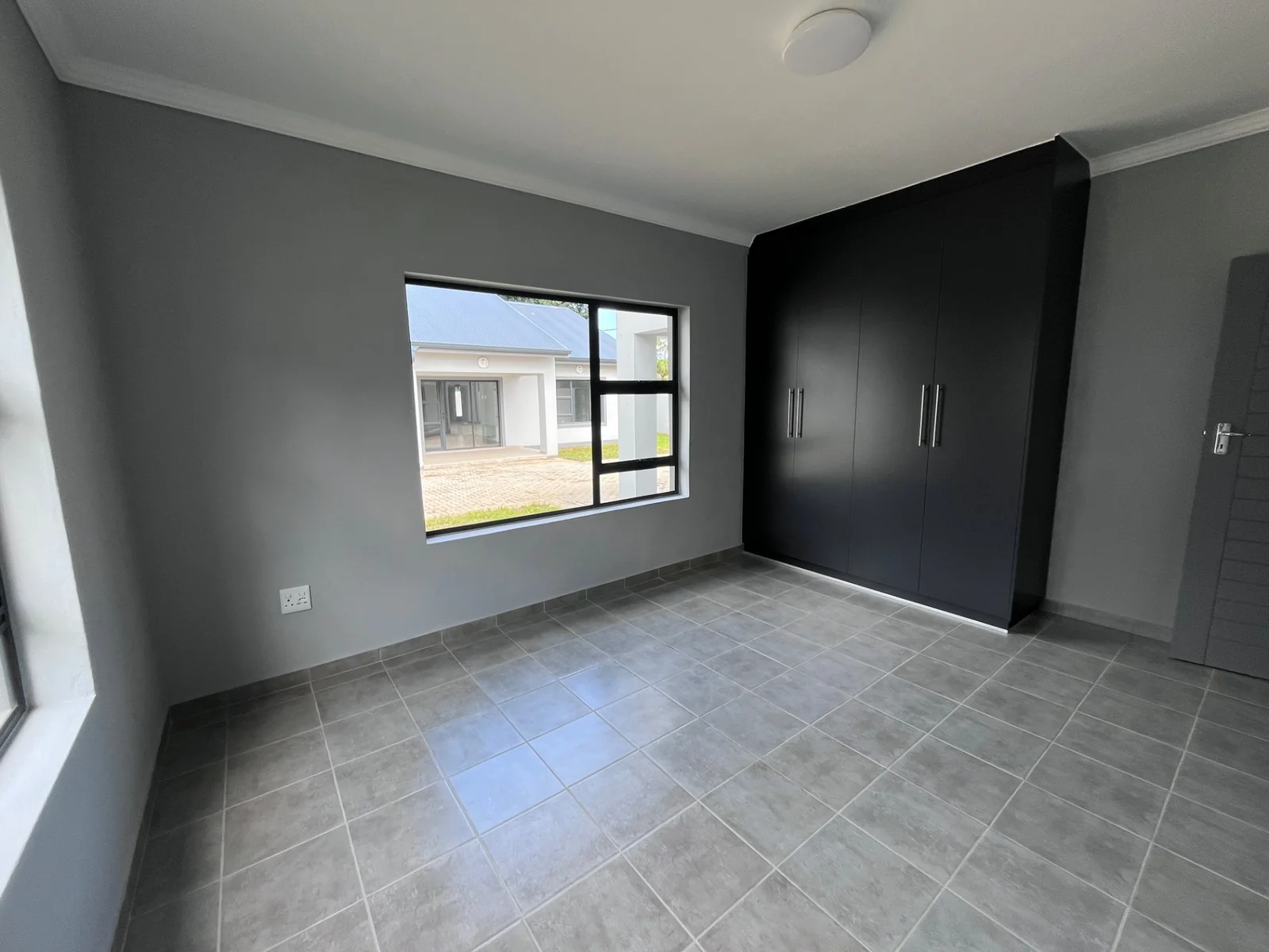 Units 7 to 12 are 2 Bedroom & 2 Bathroom