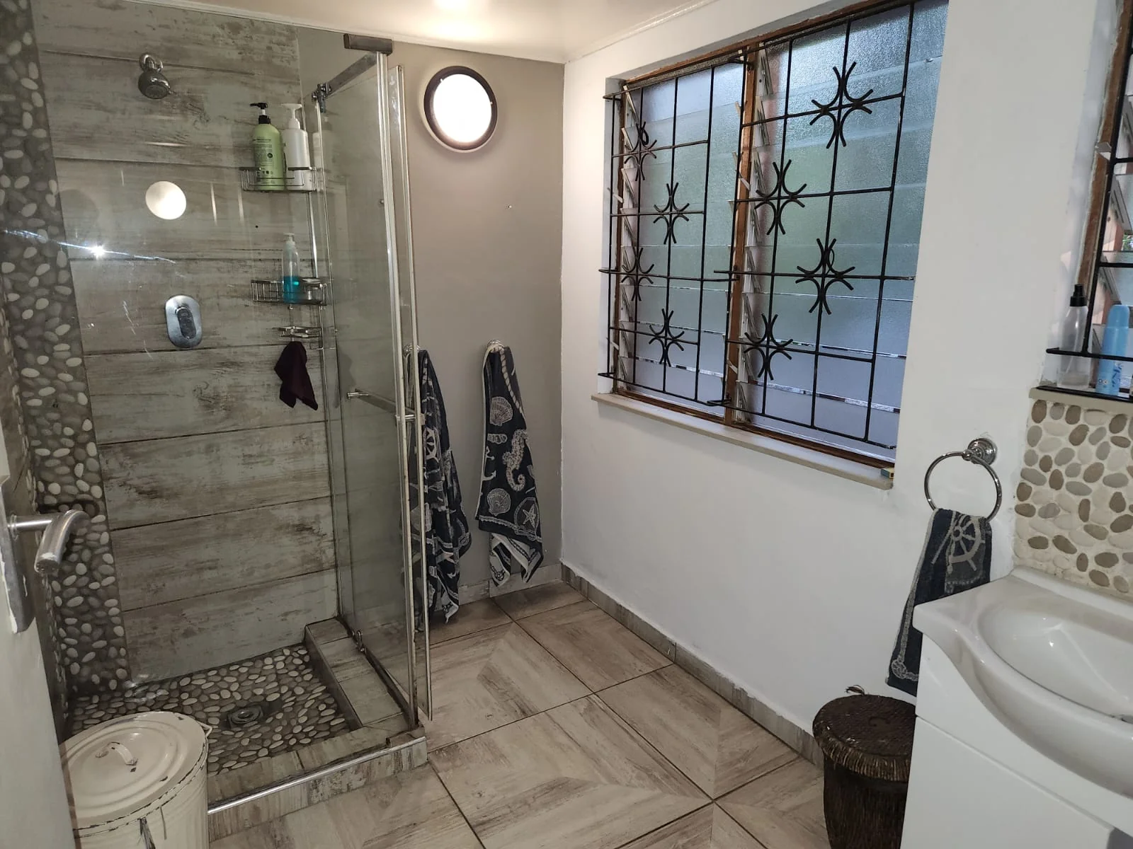 A Place in the Shade – A Must-See family home in Meer En See