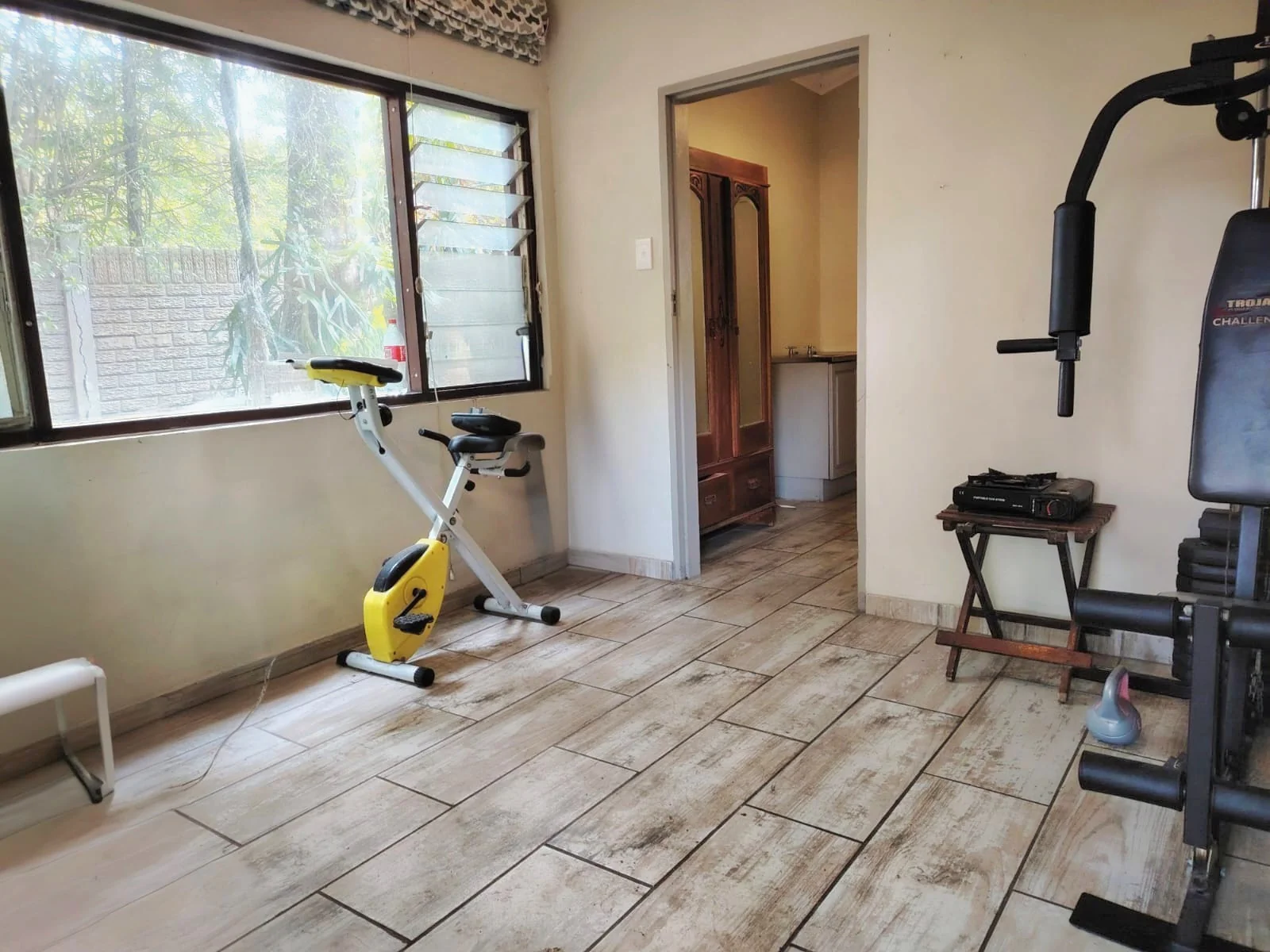 A Place in the Shade – A Must-See family home in Meer En See